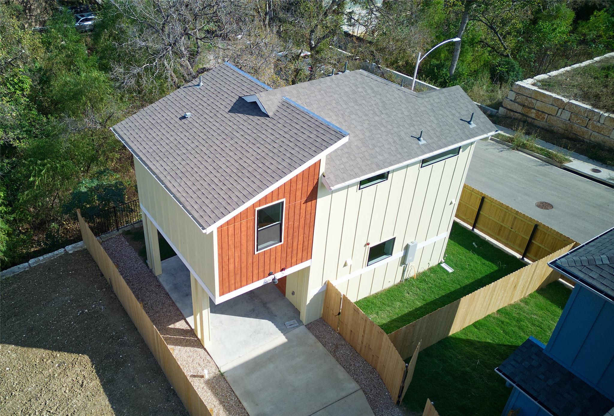 2608 Bristol Dr # B, Austin, TX 78723