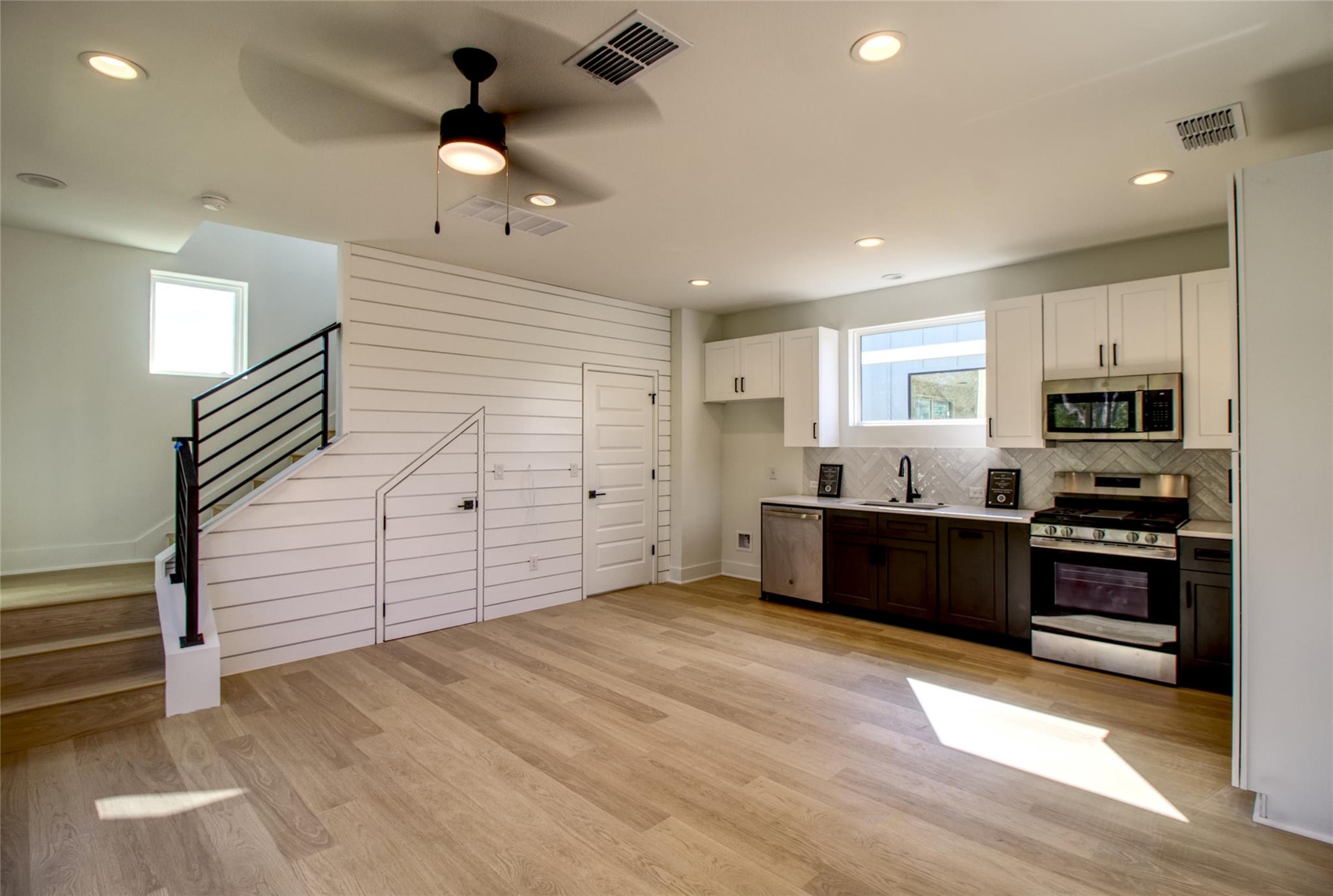 2608 Bristol Dr # B, Austin, TX 78723