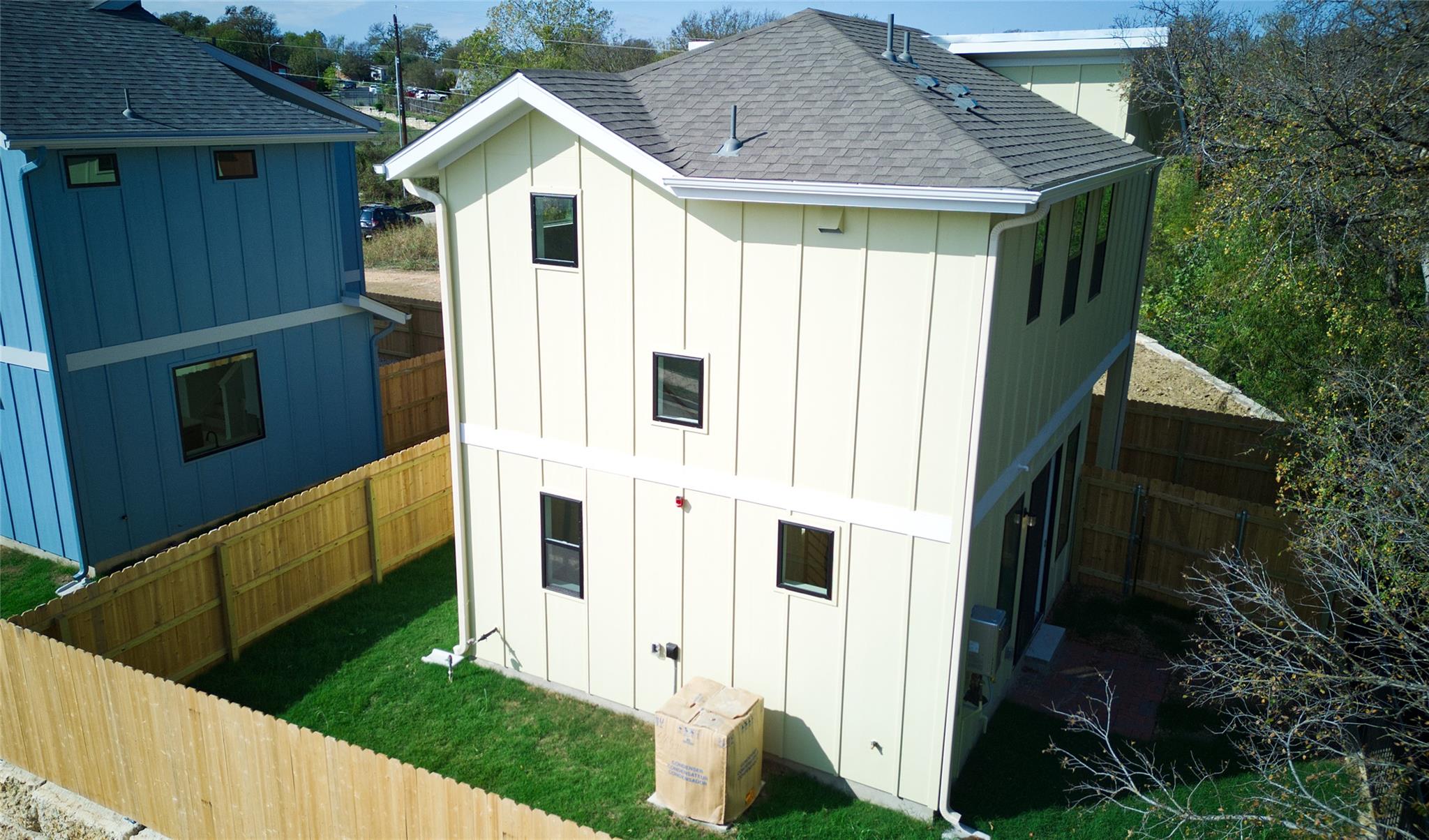 2608 Bristol Dr # B, Austin, TX 78723