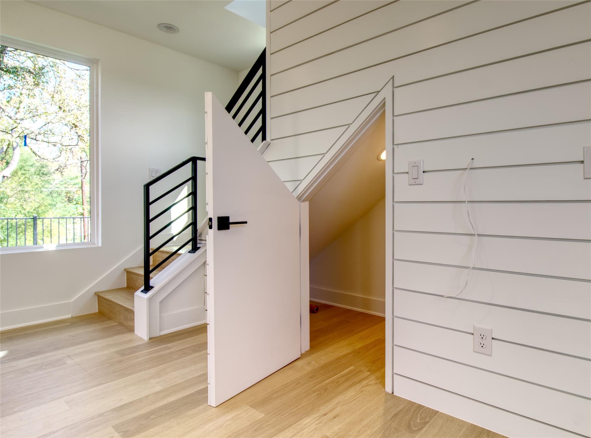 2608 Bristol Dr # B, Austin, TX 78723