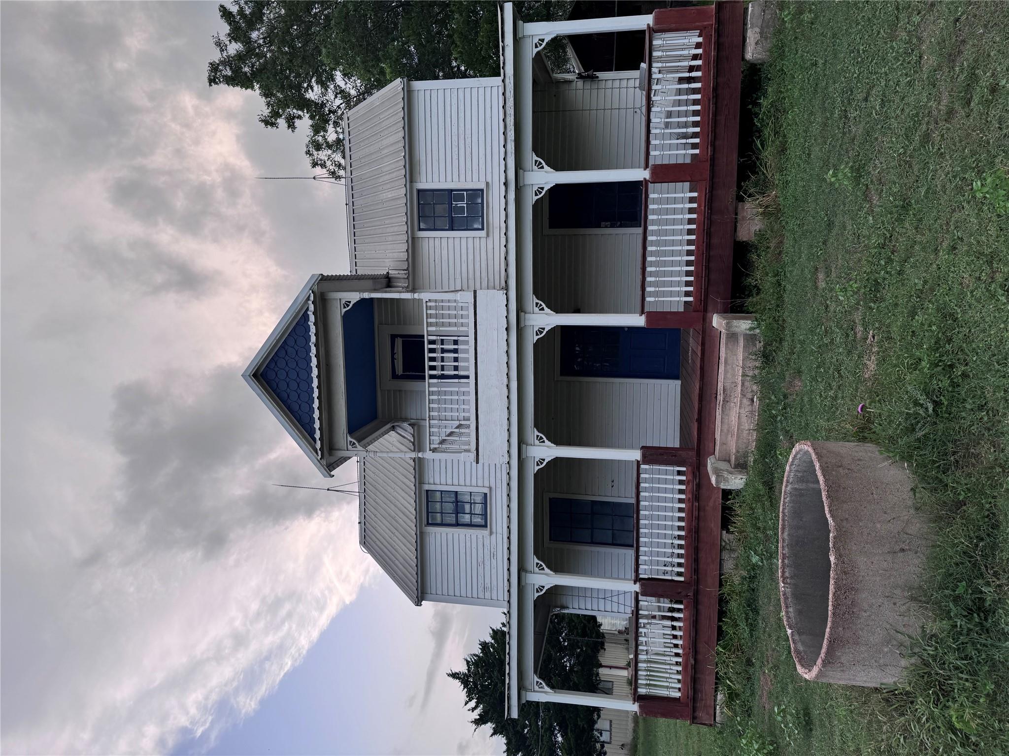 6346 Sand Rock Rd, La Grange, TX 78945