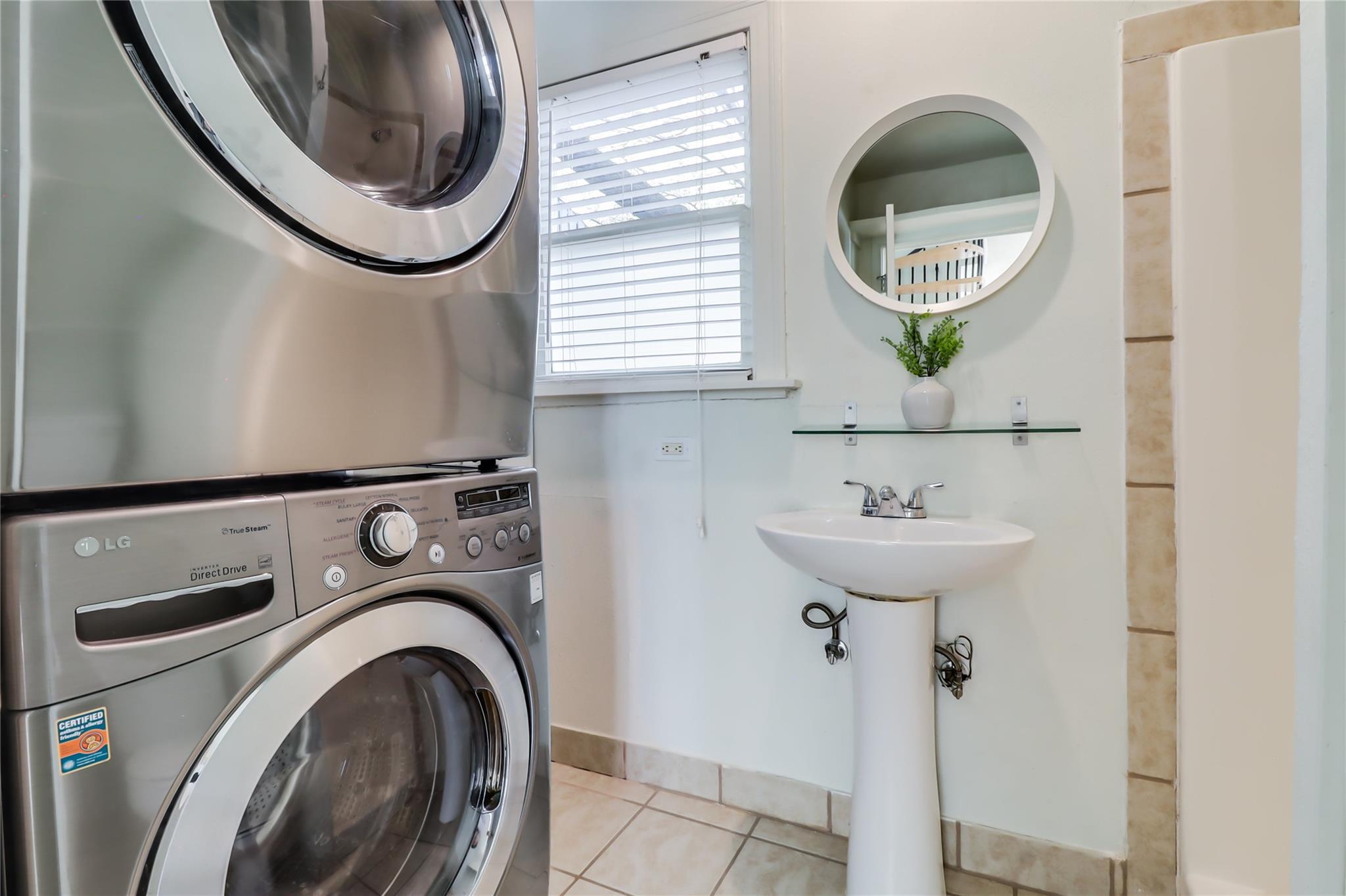 1105 W 43rd St, Austin, TX 78756