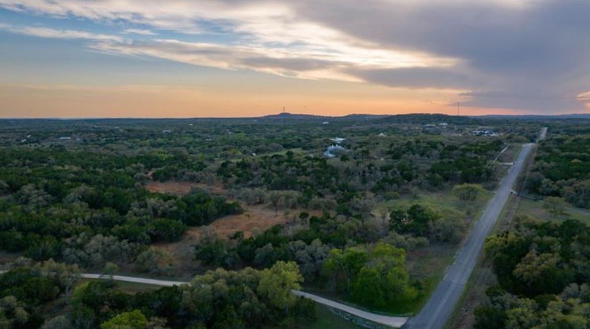 1400 Panther Creek Rd, Driftwood, TX 78619