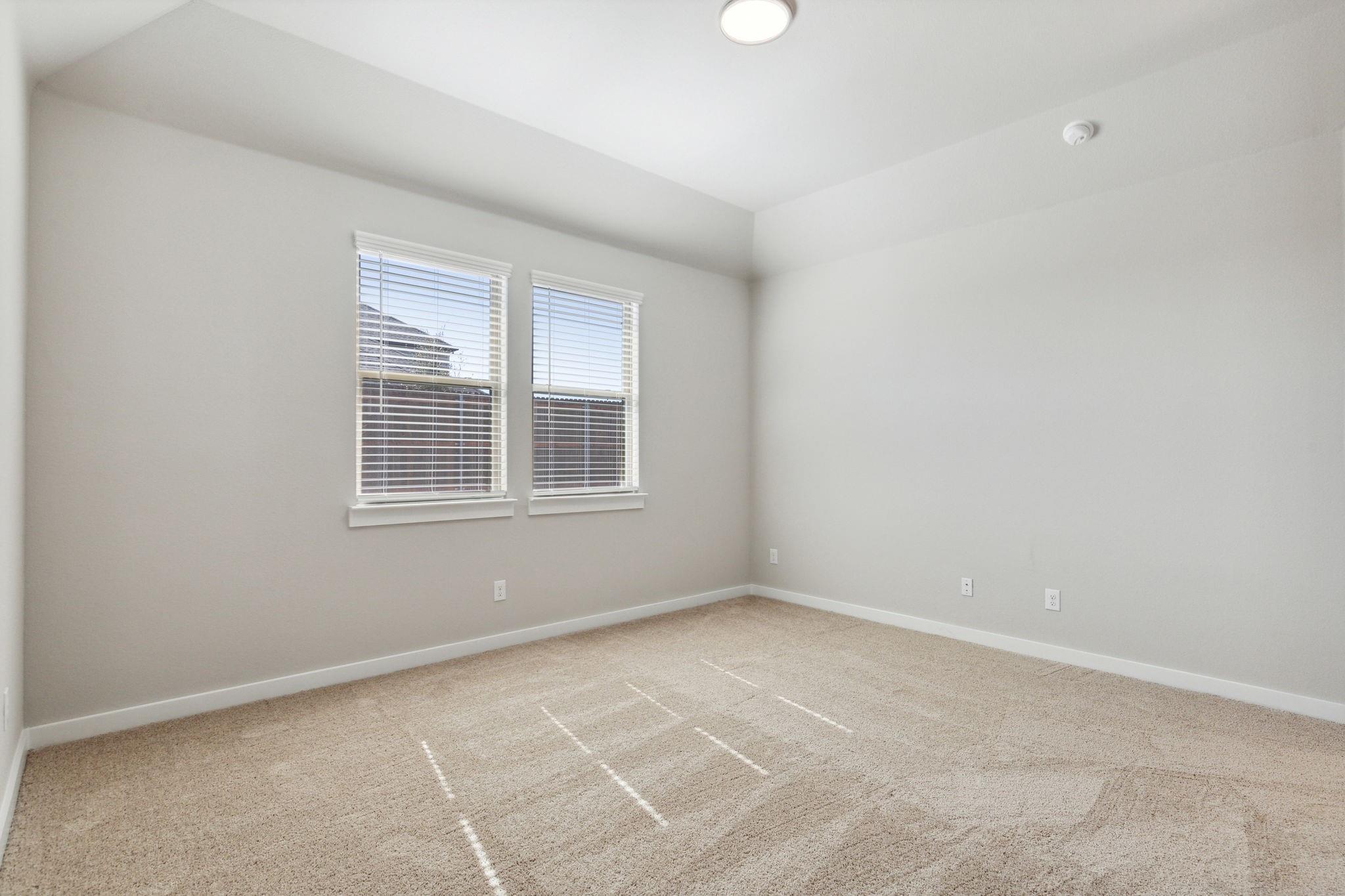 262 Bendecido Loop, Elgin, TX 78621