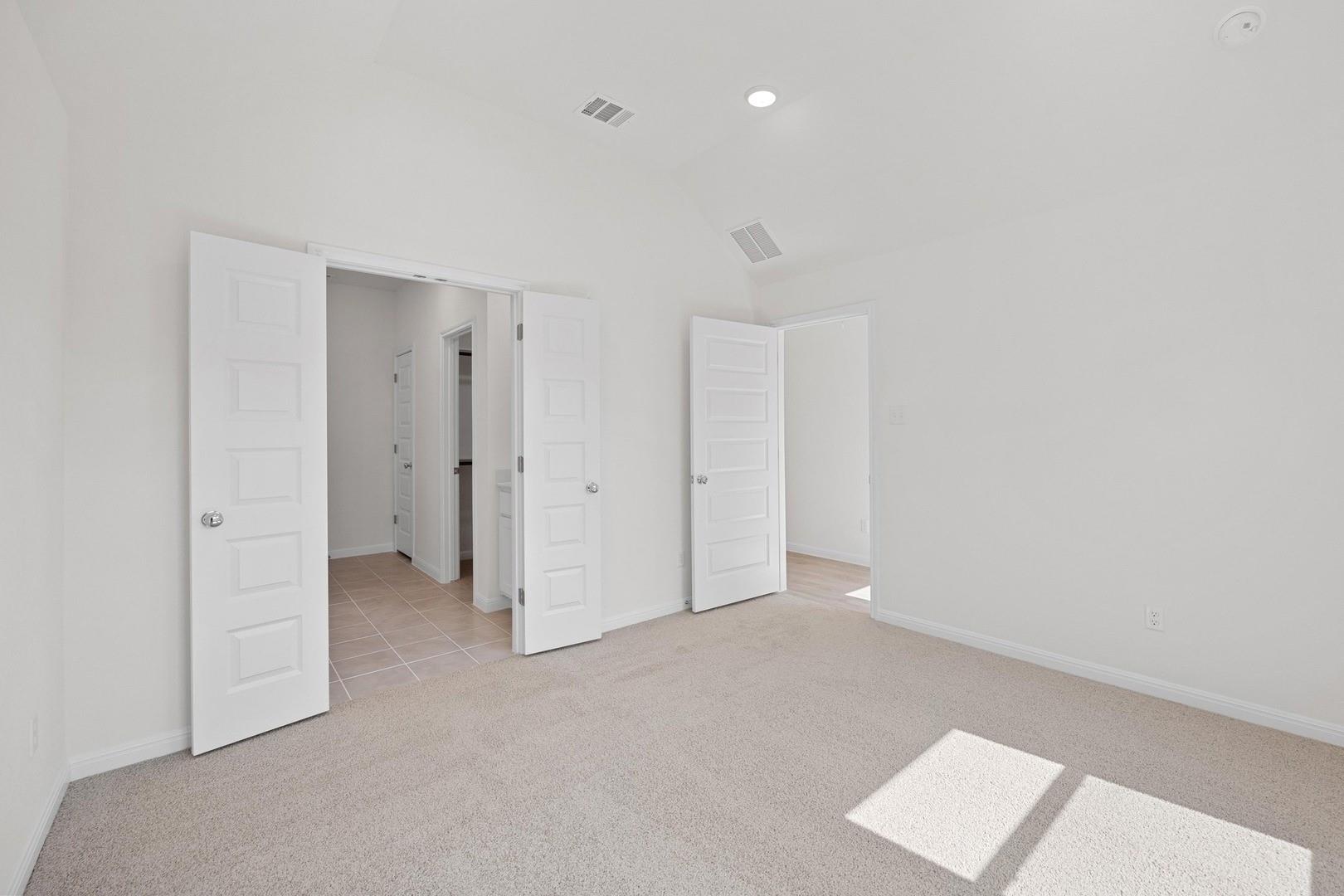 256 Bendecido Loop, Elgin, TX 78621