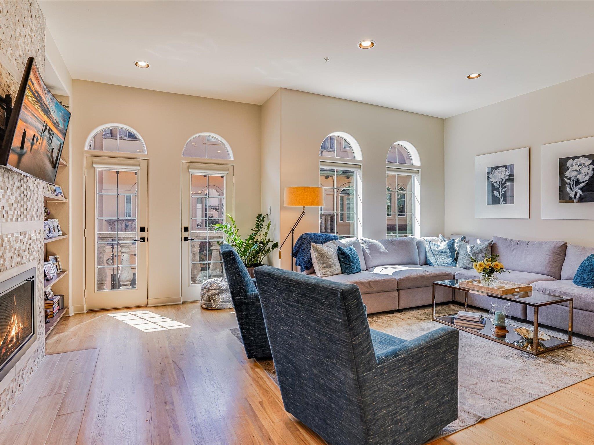 1529 Barton Springs Rd # 27, Austin, TX 78704