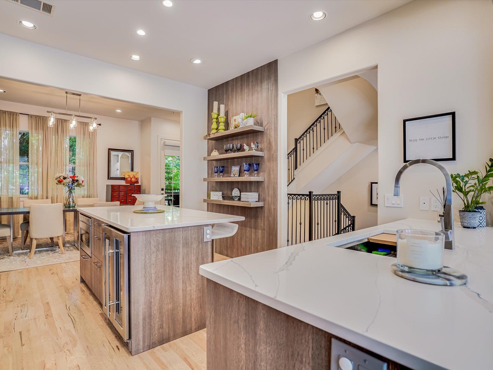 1529 Barton Springs Rd # 27, Austin, TX 78704