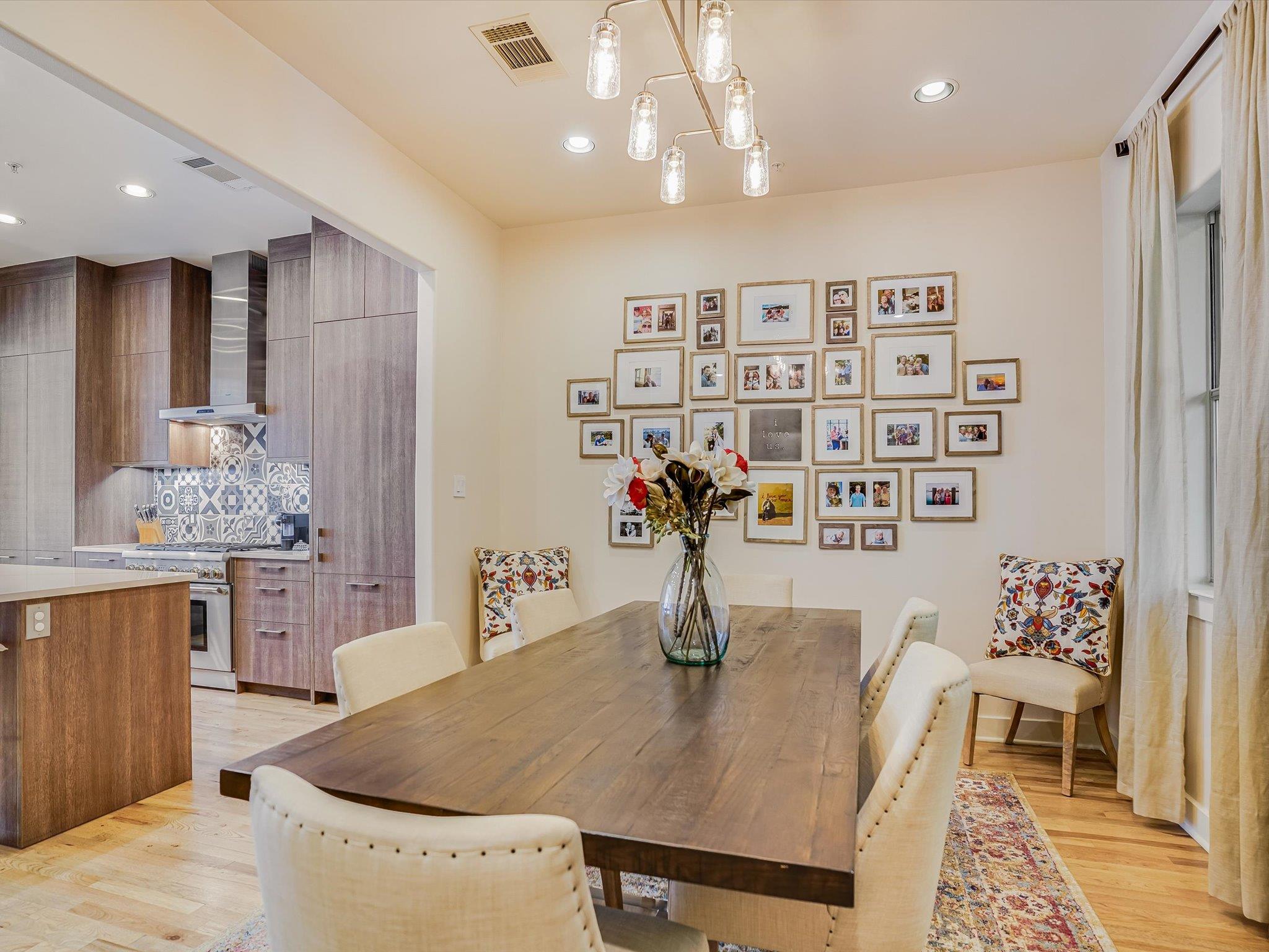 1529 Barton Springs Rd # 27, Austin, TX 78704