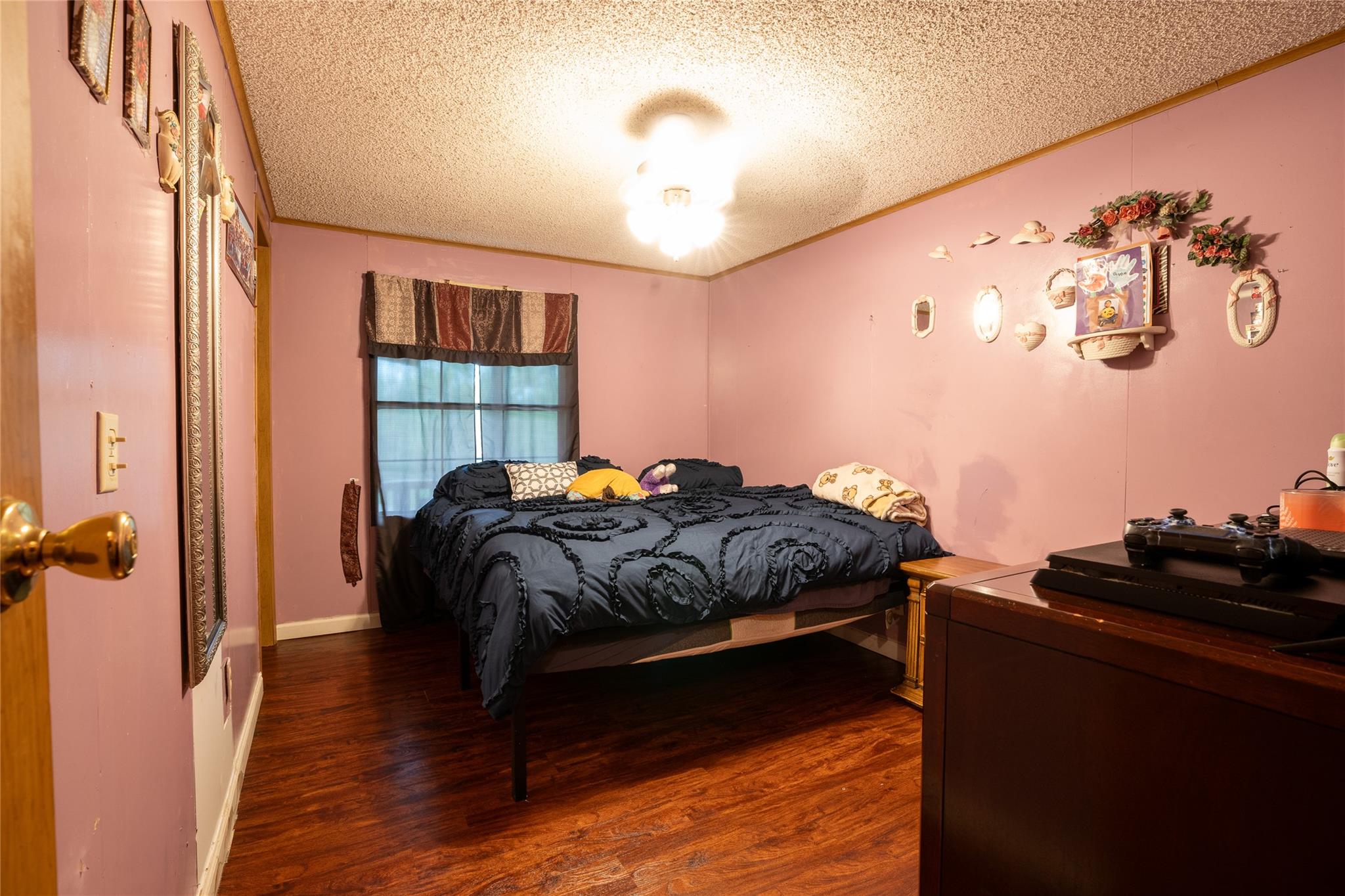 350 Riddle Rd, Cedar Creek, TX 78612