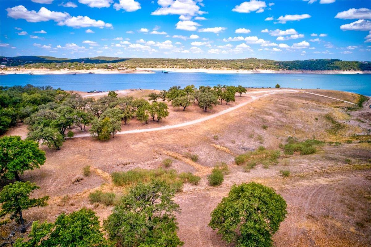 529 Venture Blvd S, Point Venture, TX 78645