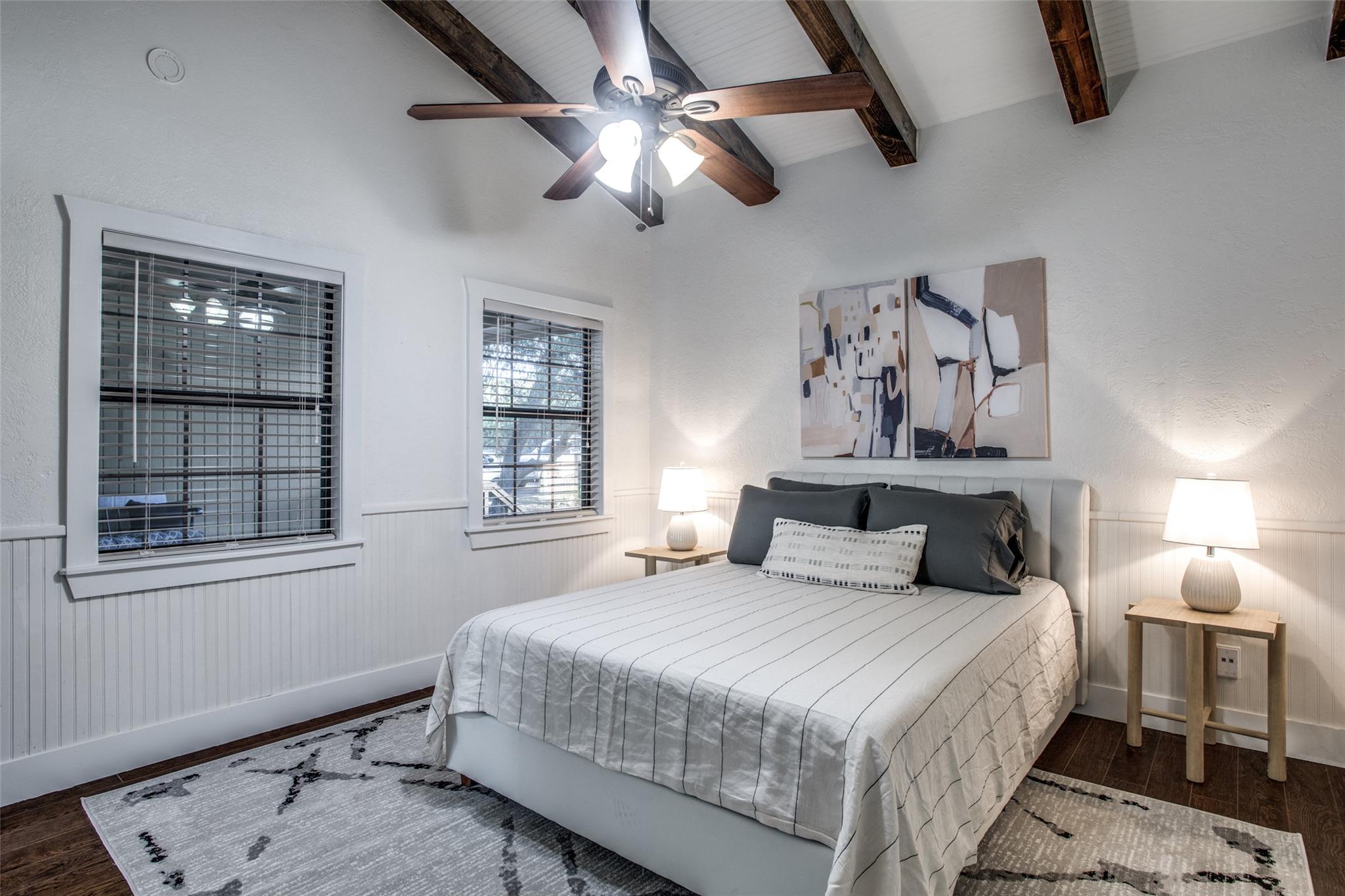 529 Venture Blvd S, Point Venture, TX 78645