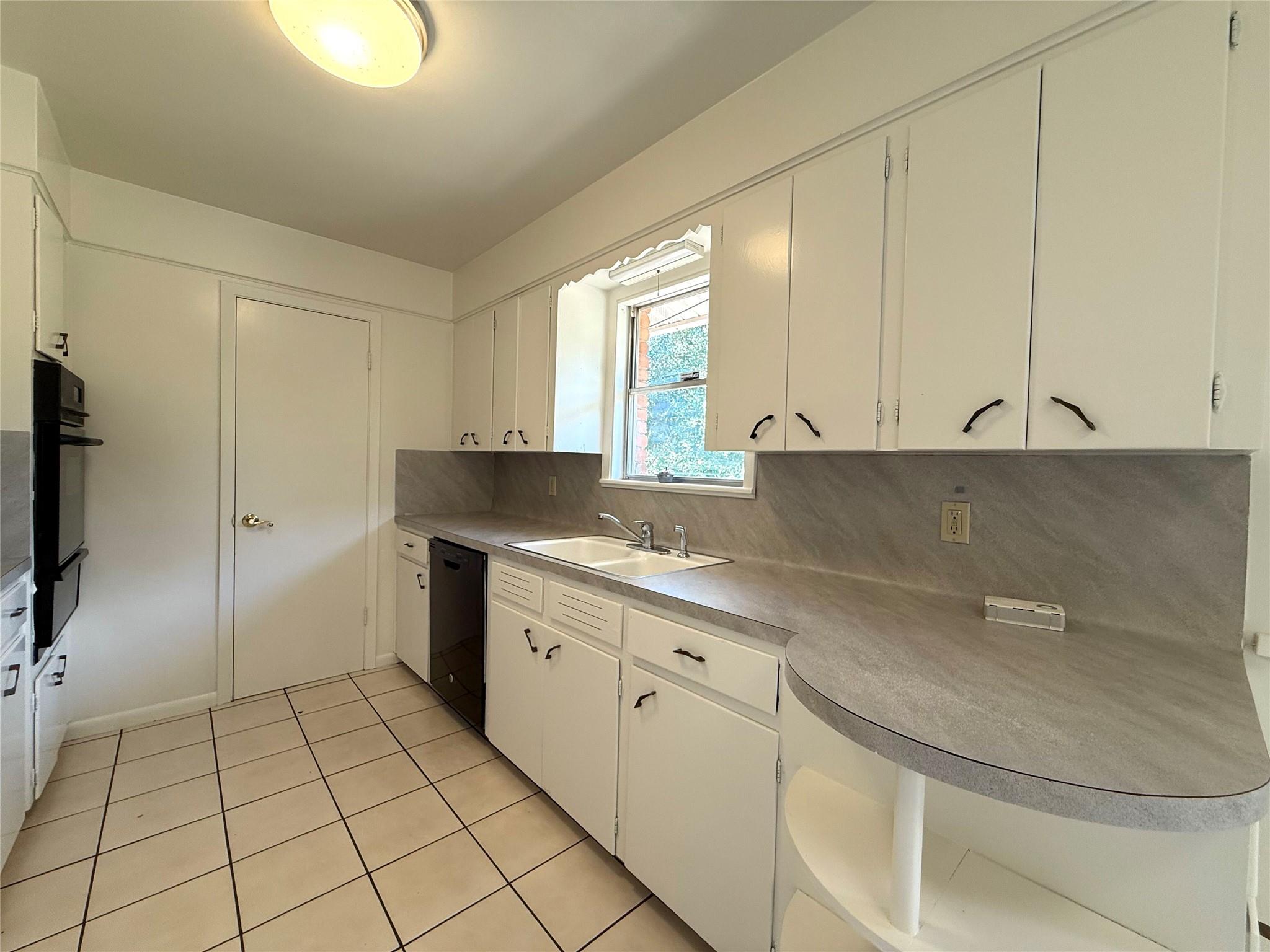 2711 Little John Ln, Austin, TX 78704