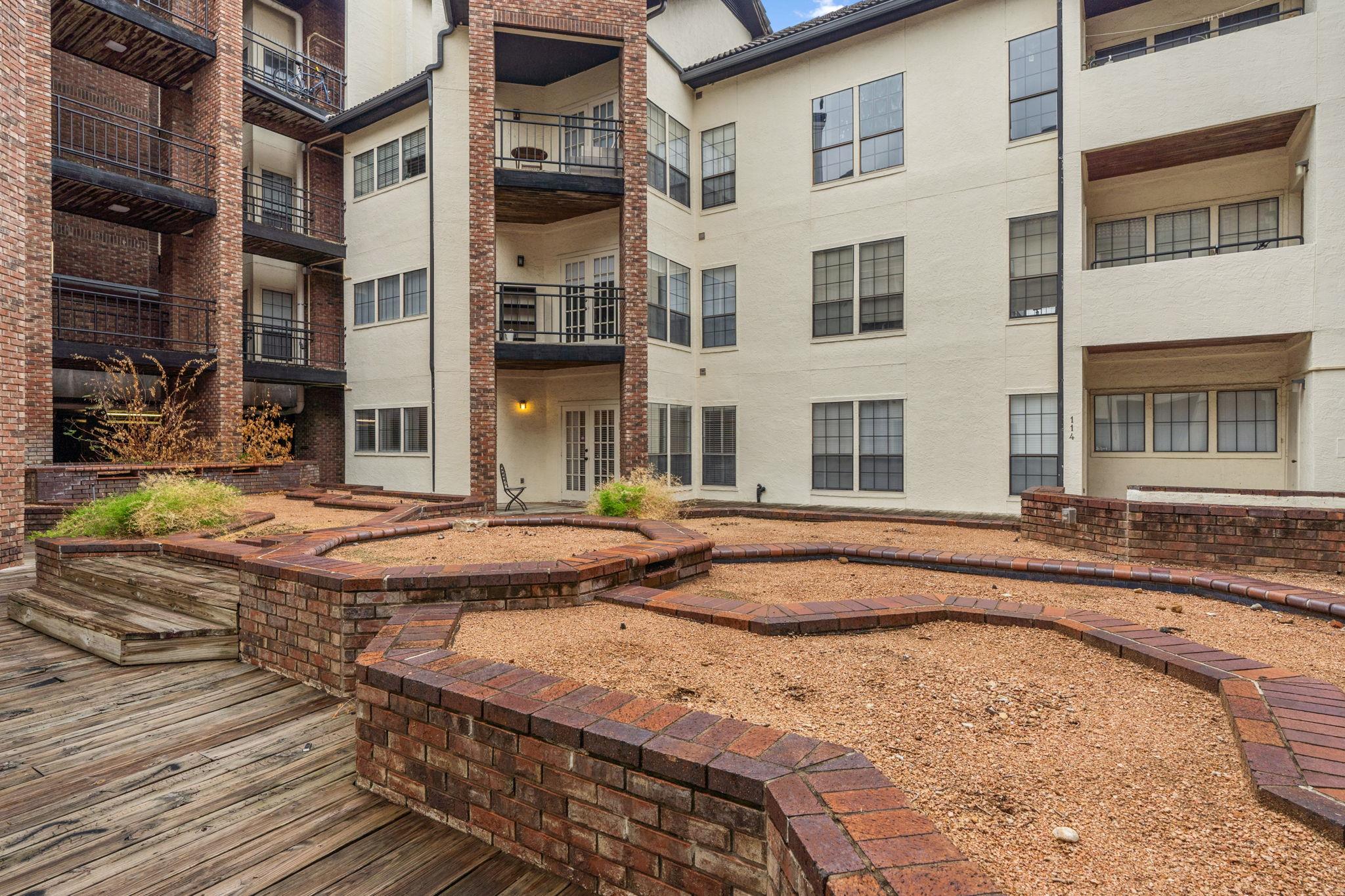 3001 Cedar St # A-113, Austin, TX 78705