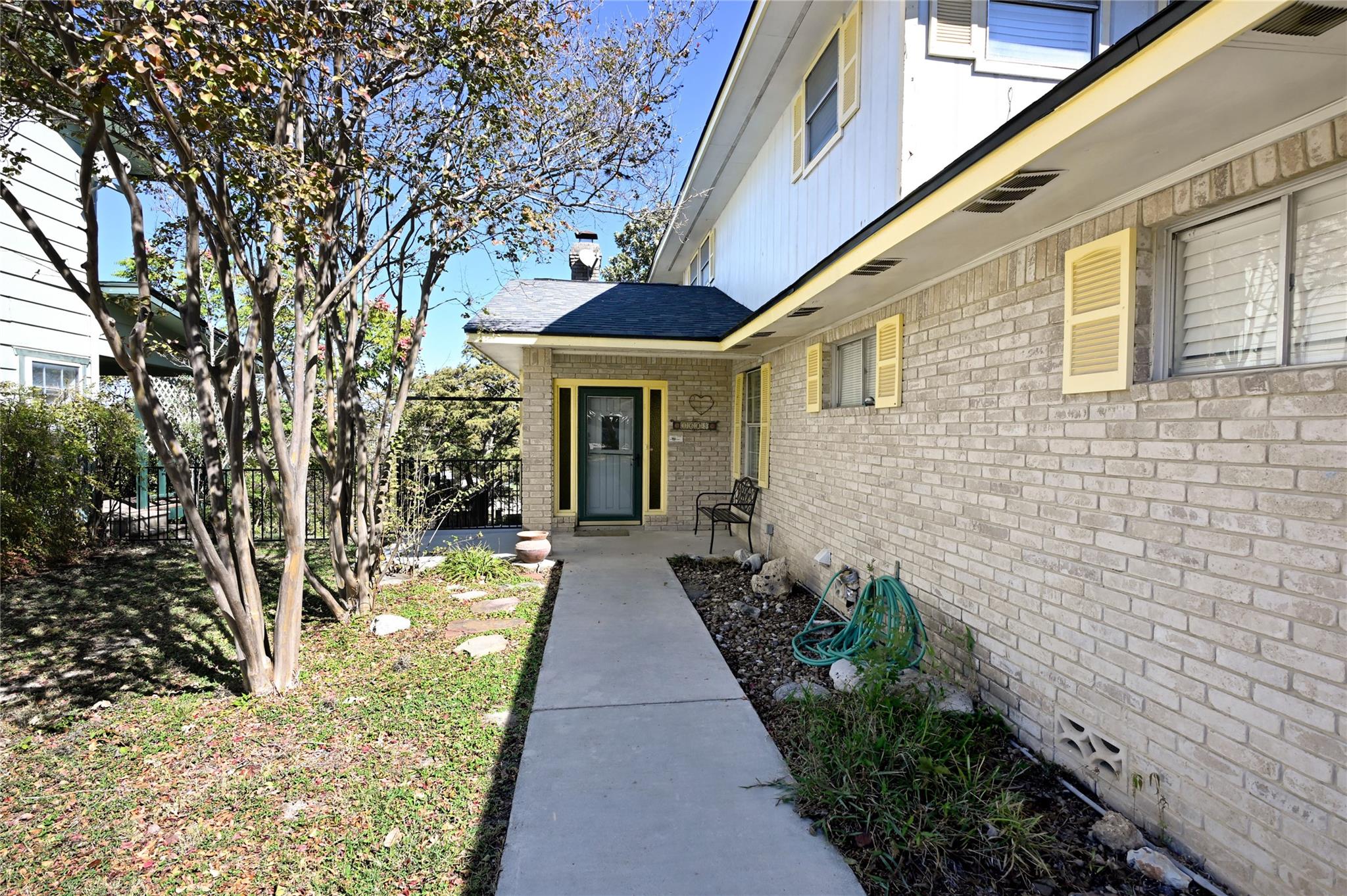 1683 Kuehler Ave, New Braunfels, TX 78130