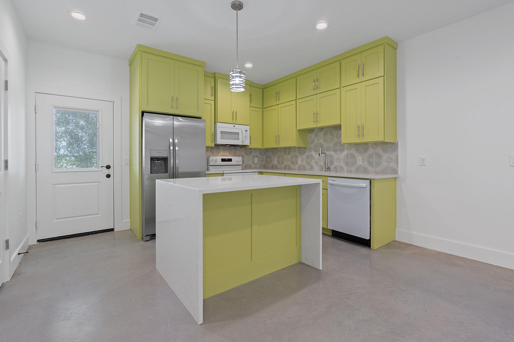 124 S Mockingbird Circle # B, Cedar Creek, TX 78612