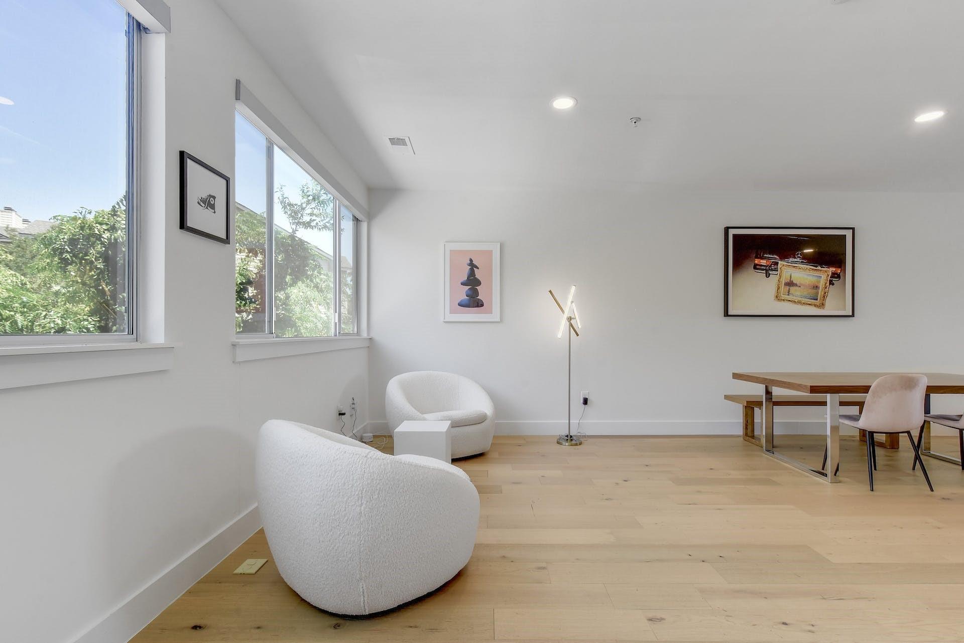 2906 S 1st St # 206, Austin, TX 78704