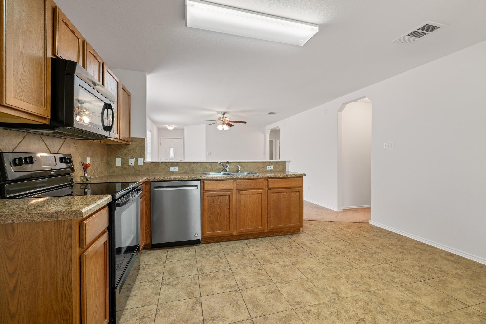 437 Moorhen Cv, Leander, TX 78641