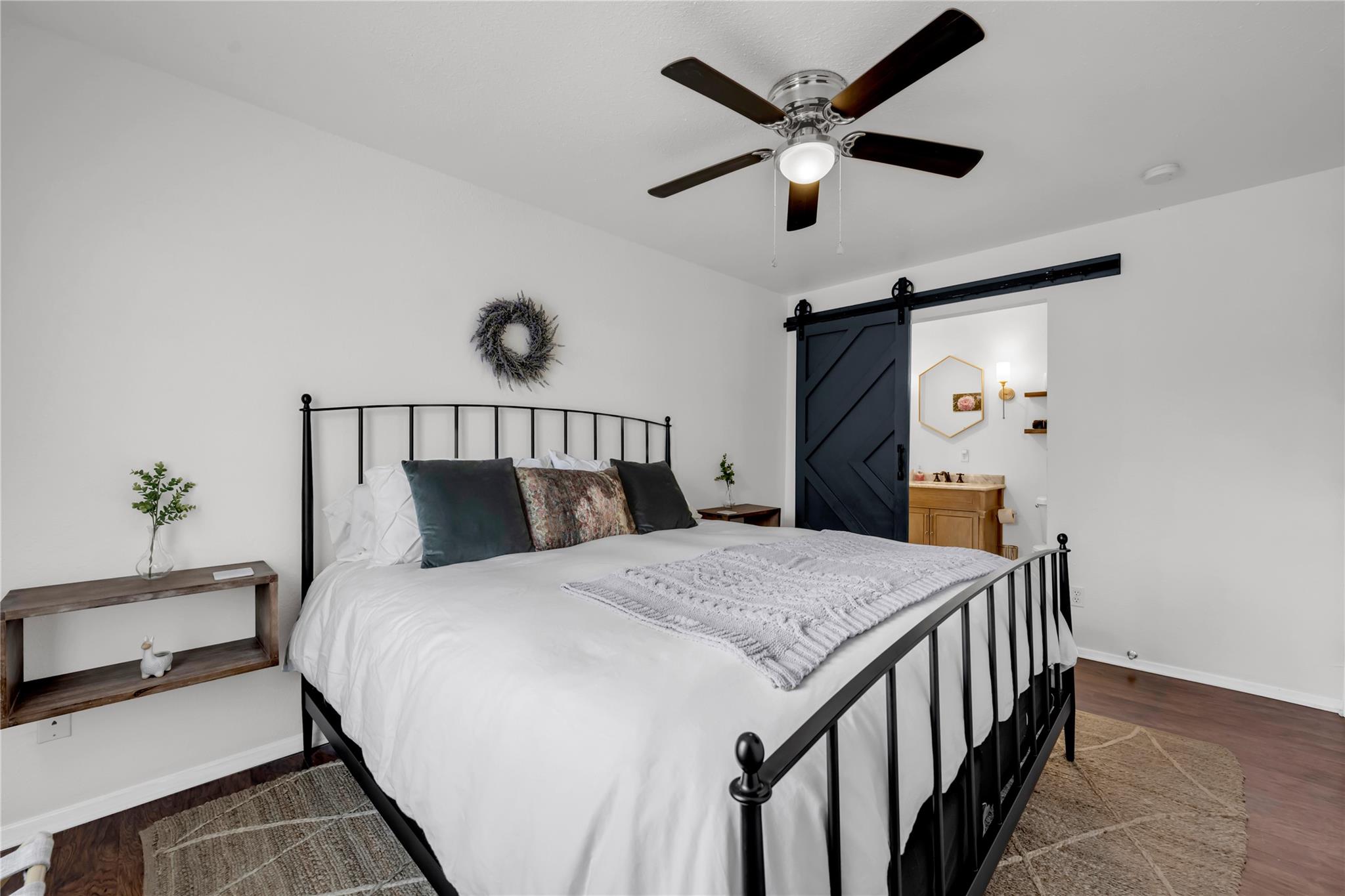 5898 River Oaks Dr, Kingsland, TX 78639