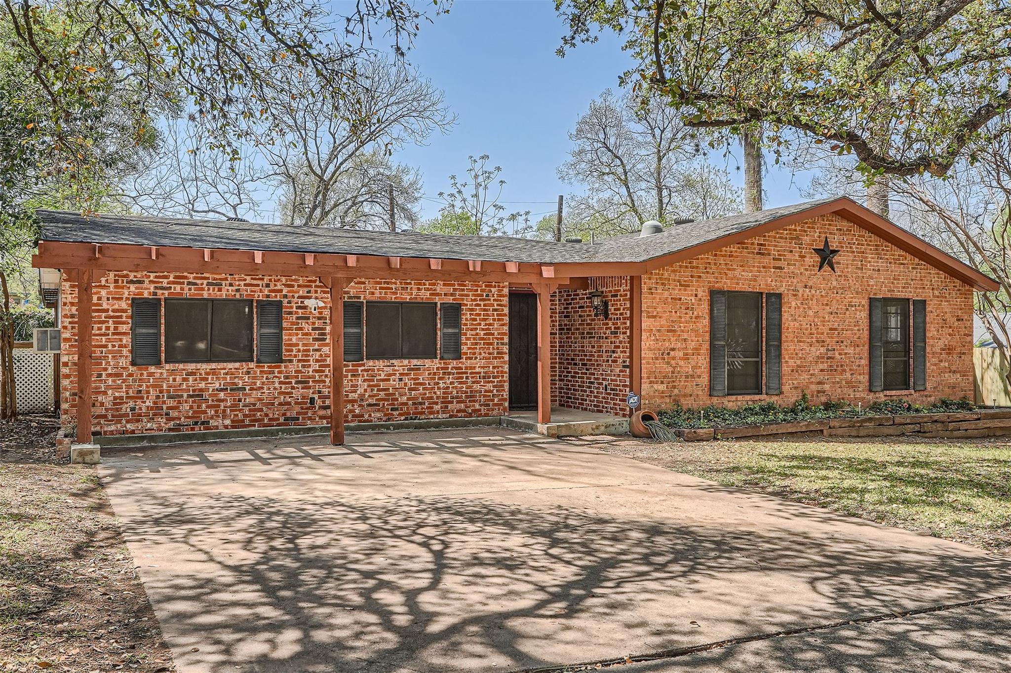 3108 Matador Dr, Austin, TX 78741
