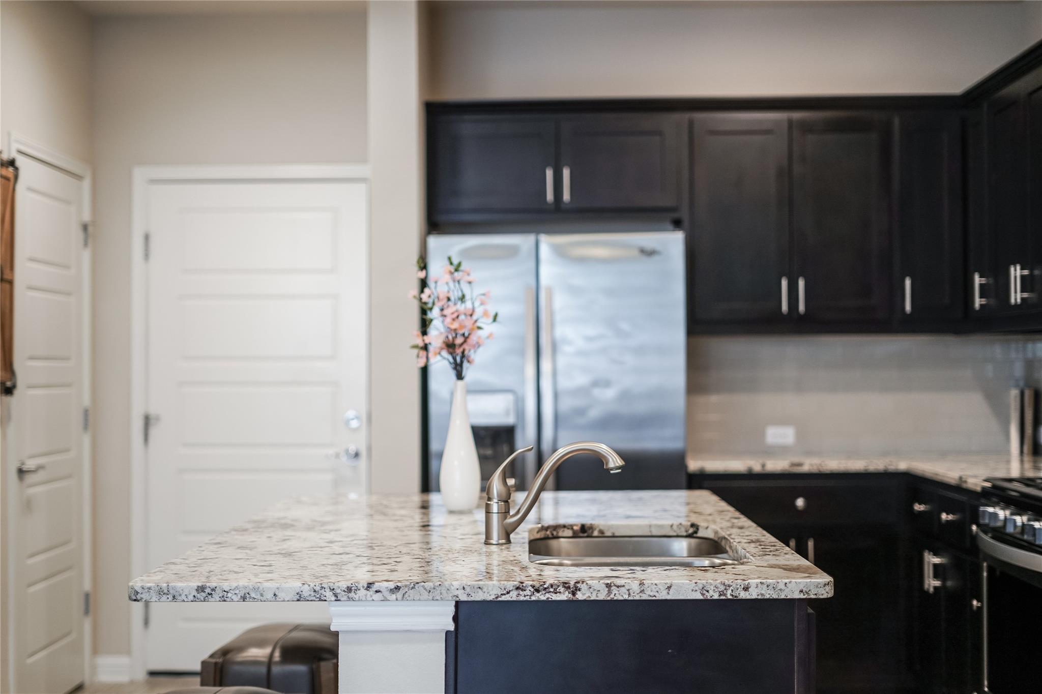 13800 Lyndhurst St # 325, Austin, TX 78717