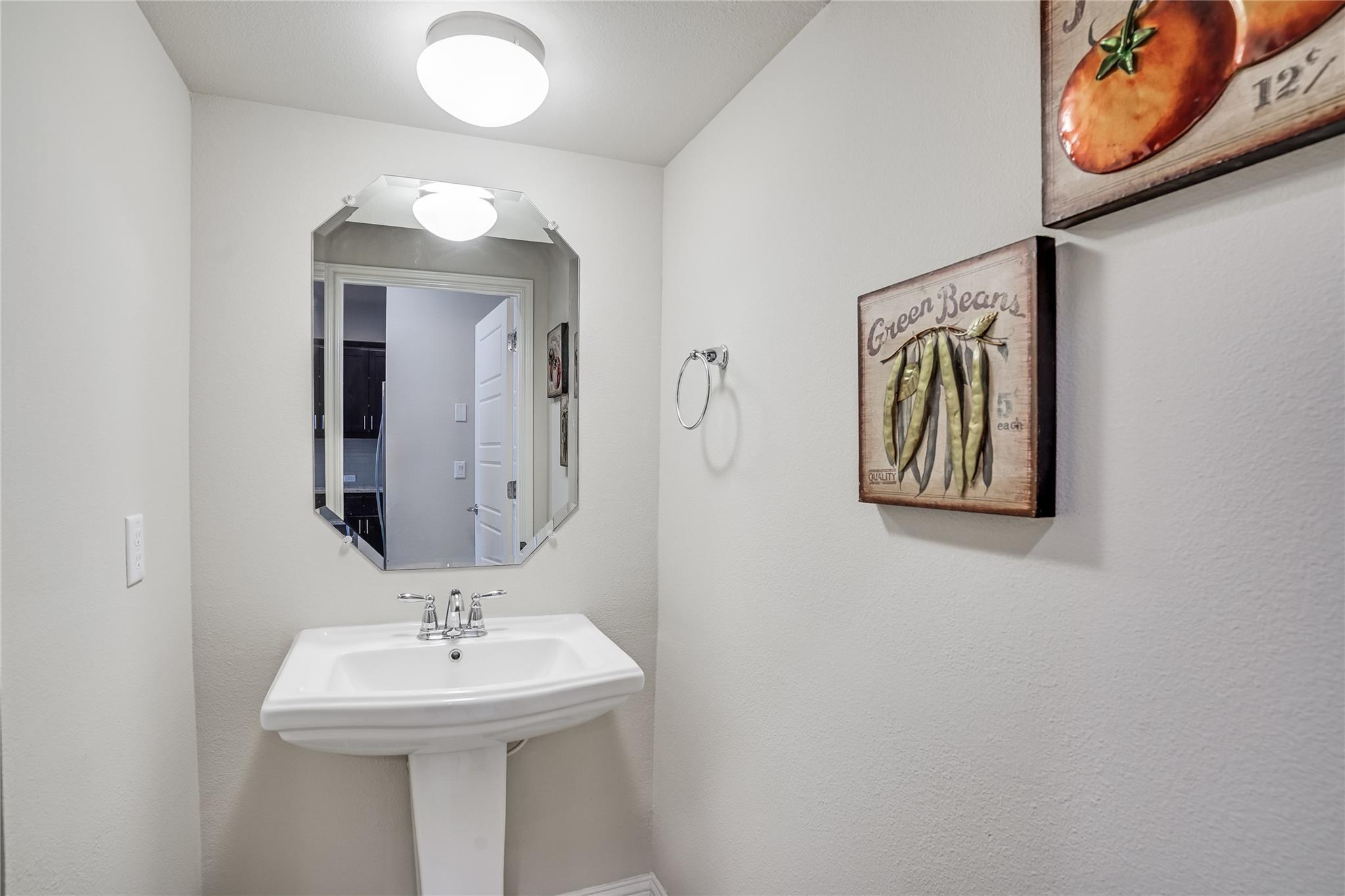 13800 Lyndhurst St # 325, Austin, TX 78717