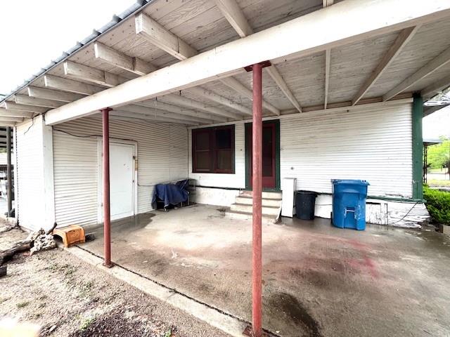 206 Hinton St, Three Rivers, TX 78071