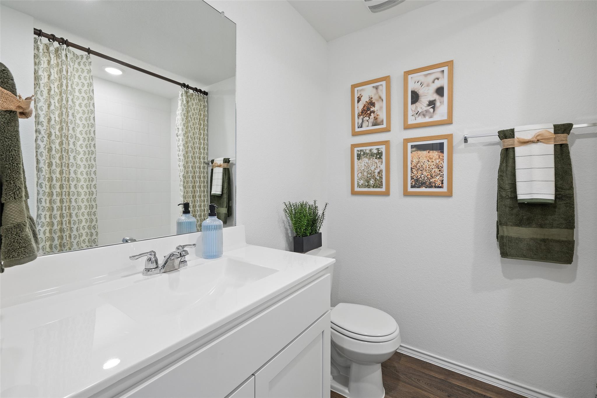 879 Arnold Loop, Uhland, TX 78640