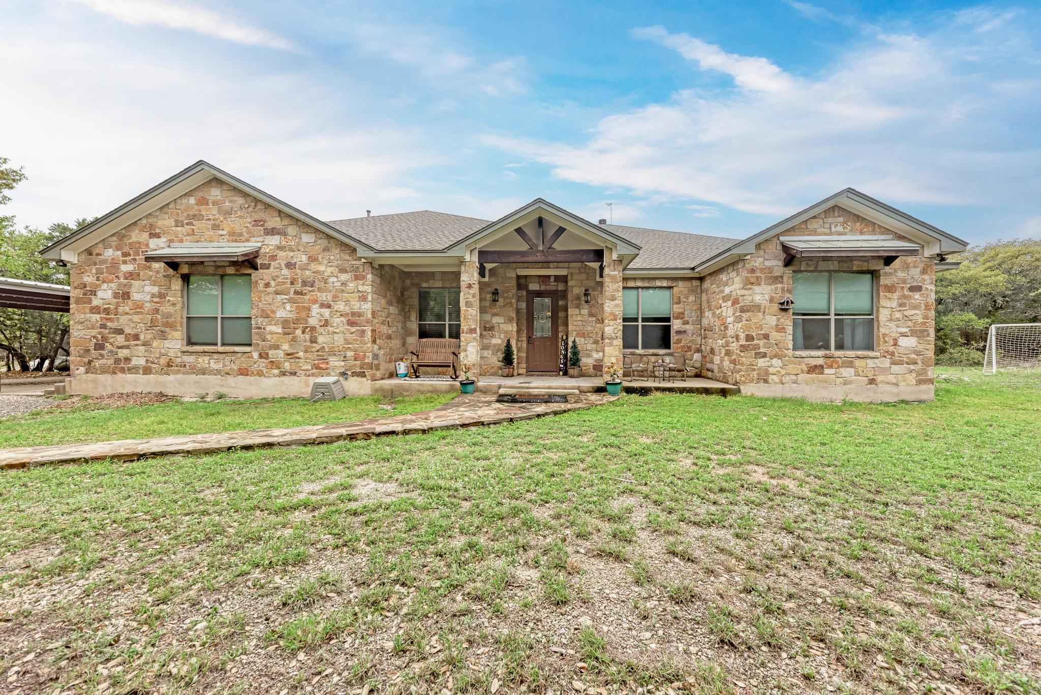 1325 County Road 106, Lampasas, TX 76550