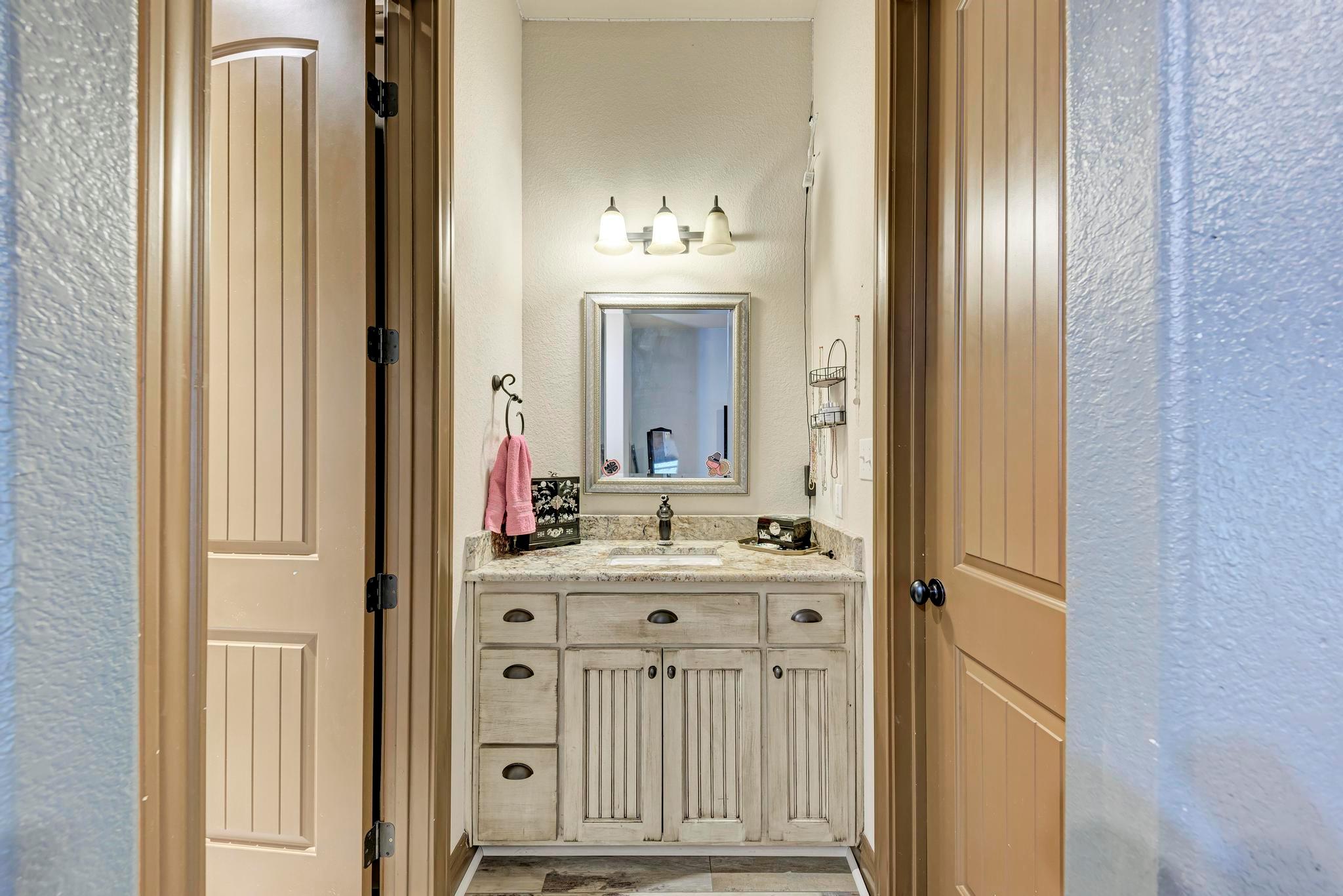 1325 County Road 106, Lampasas, TX 76550