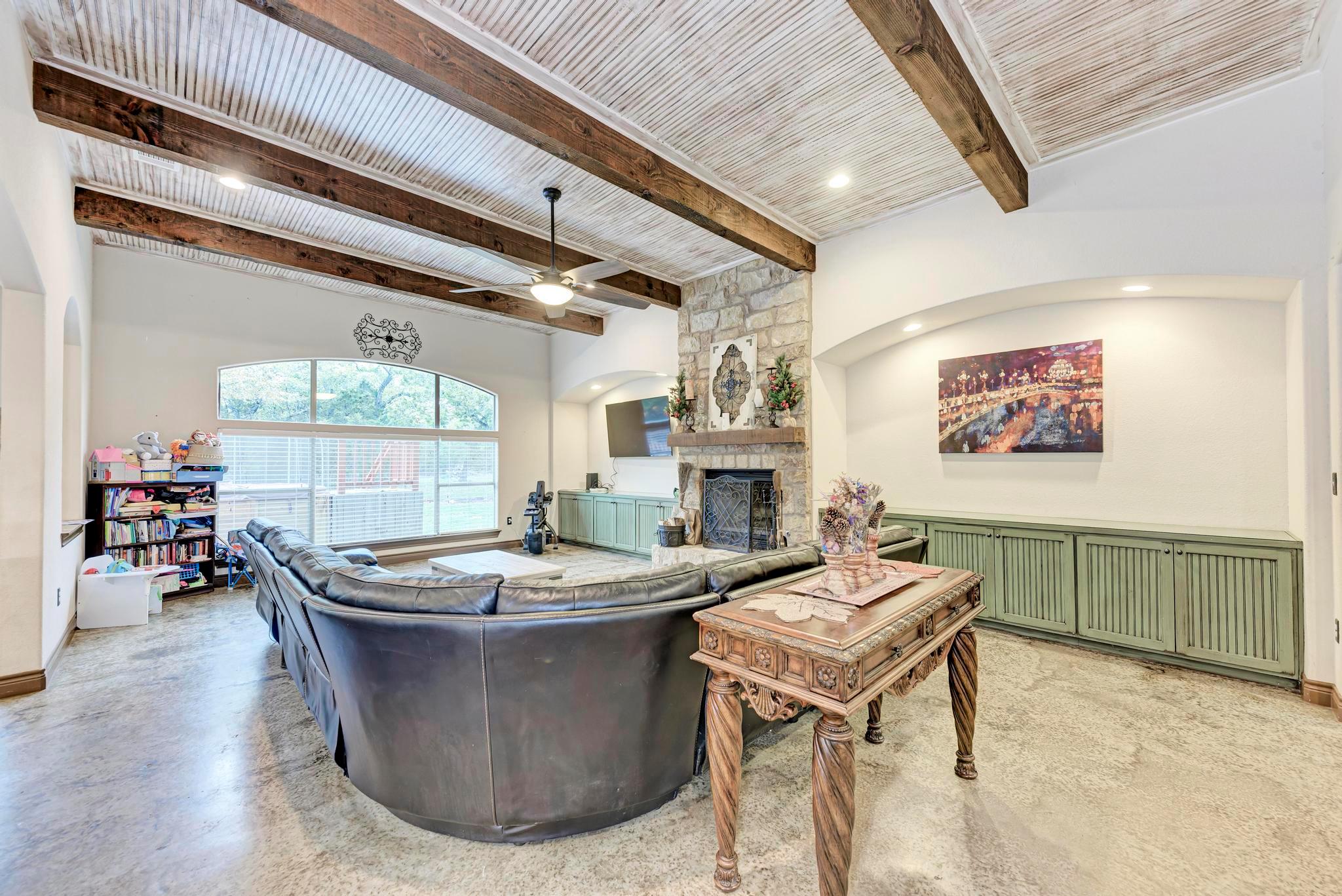 1325 County Road 106, Lampasas, TX 76550