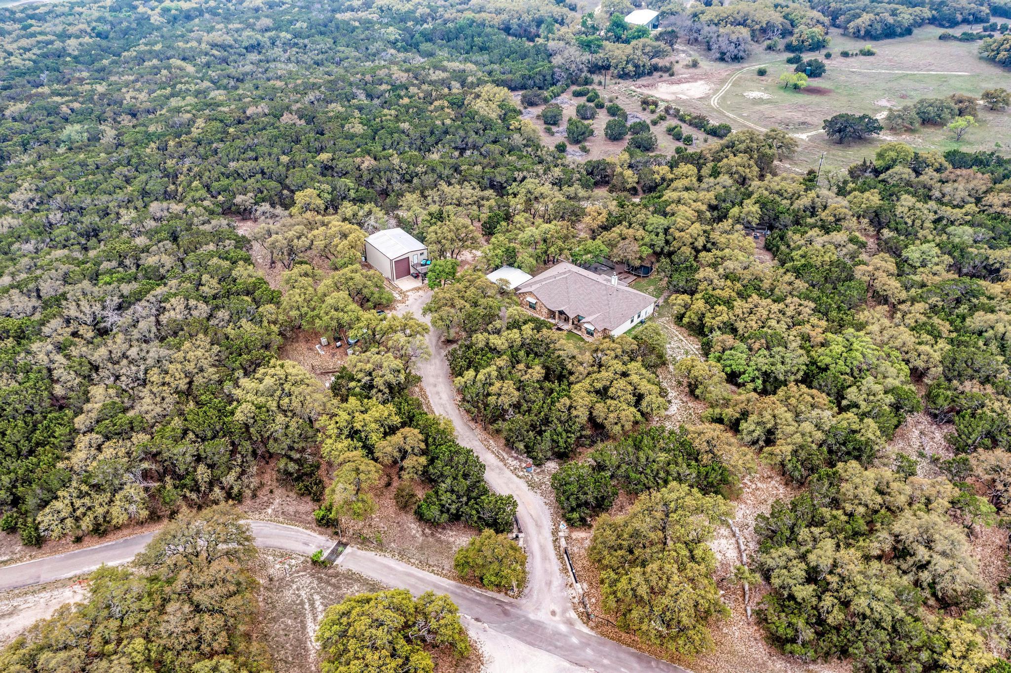 1325 County Road 106, Lampasas, TX 76550