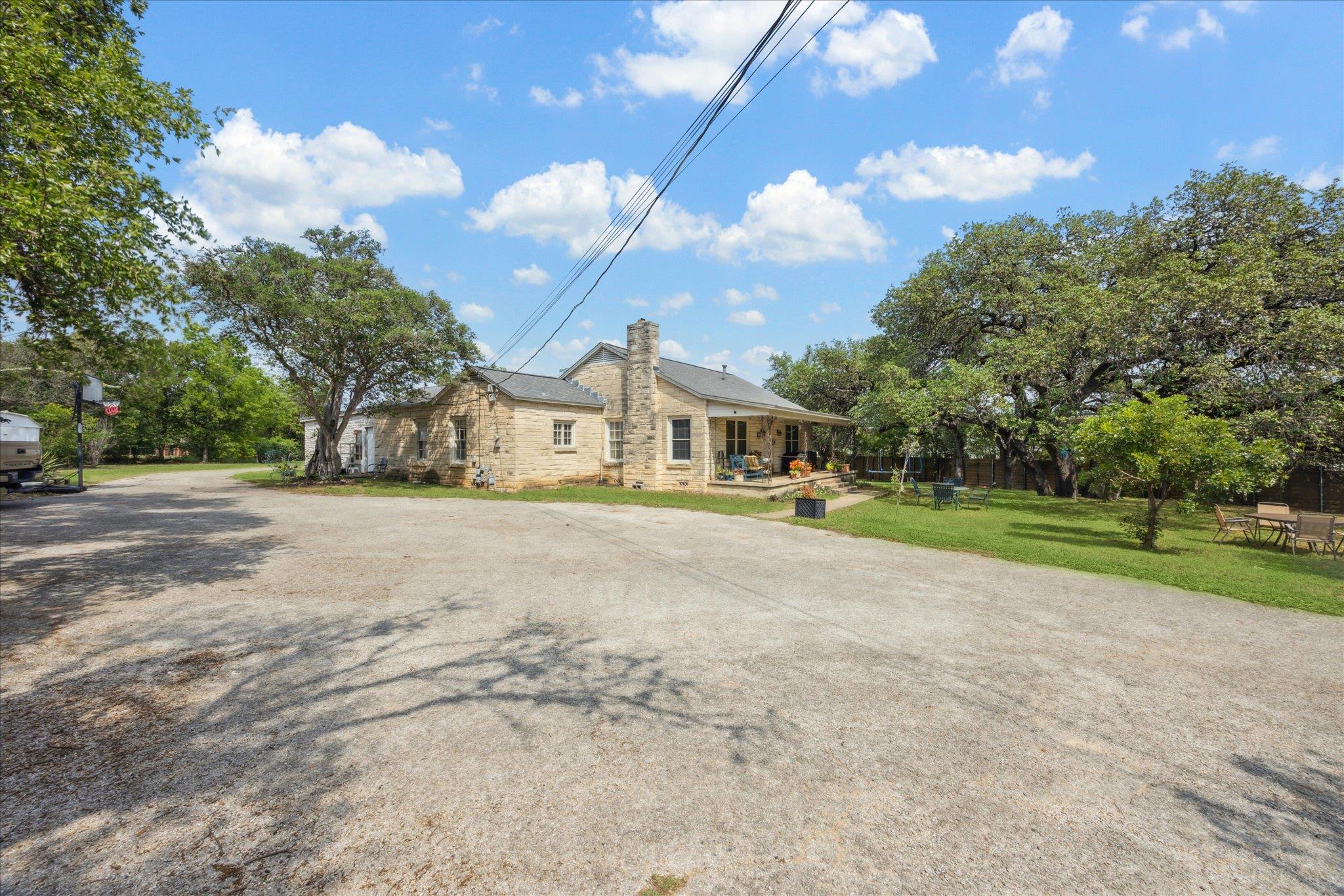 500 North Bluff Dr, Austin, TX 78745