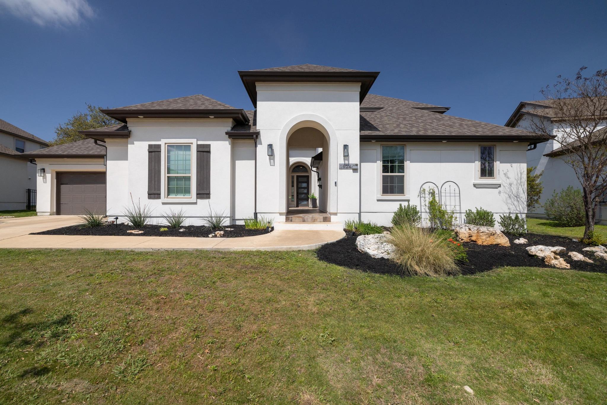 1924 Portobello Rd, Leander, TX 78641