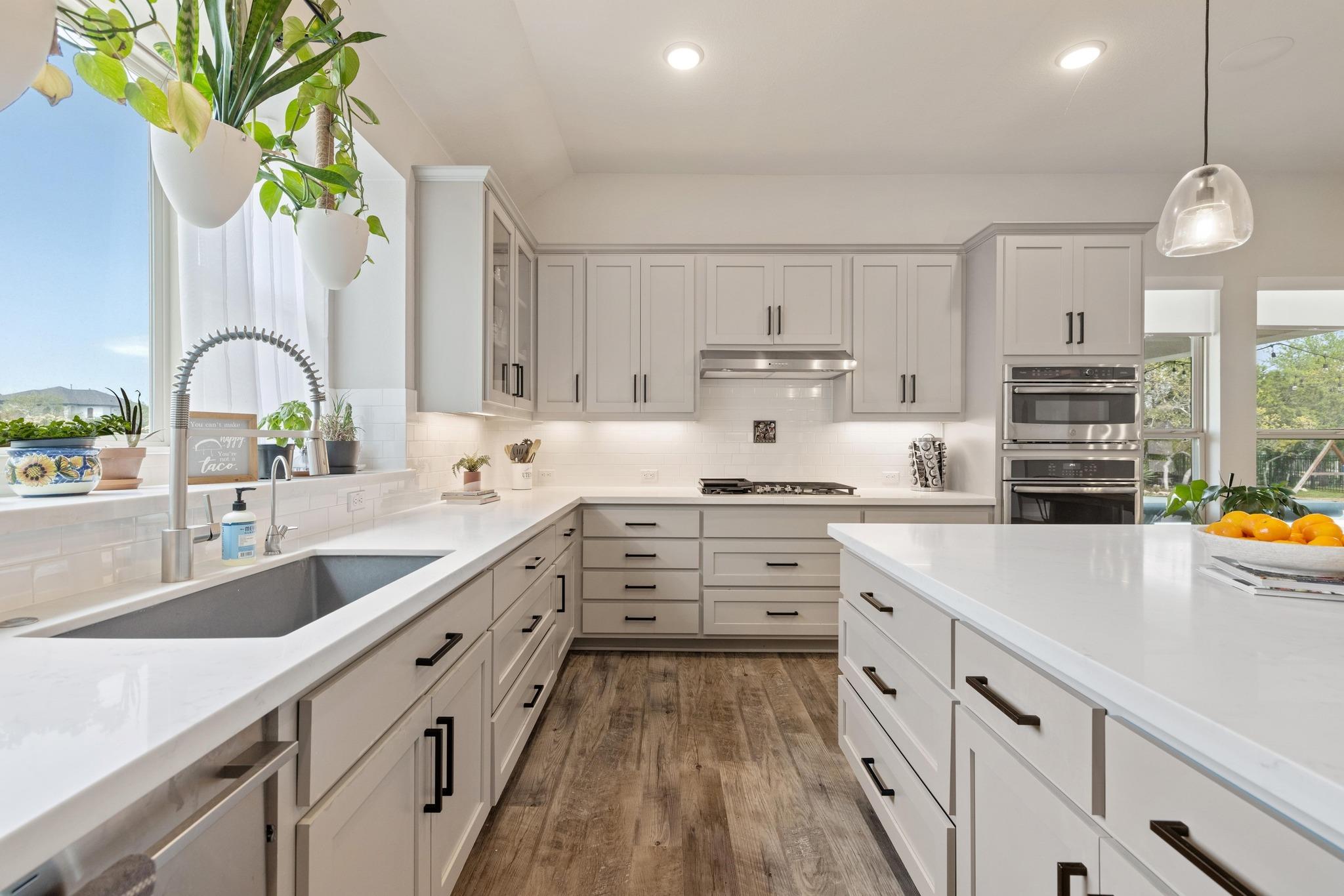 1924 Portobello Rd, Leander, TX 78641