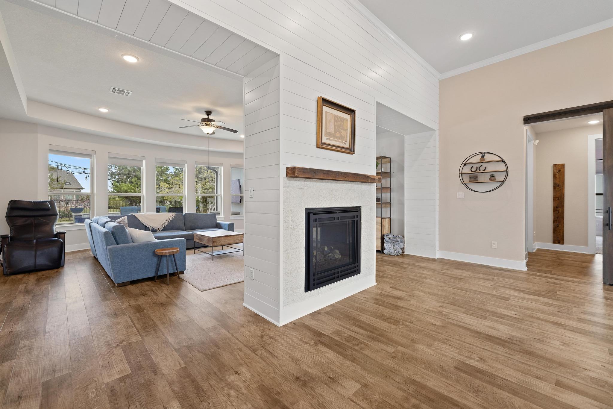 1924 Portobello Rd, Leander, TX 78641