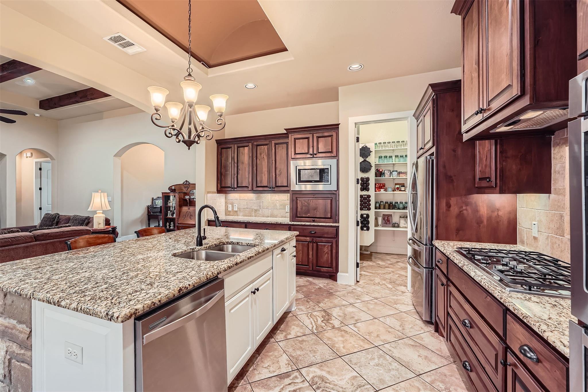 109 San Marino Trl, Georgetown, TX 78633