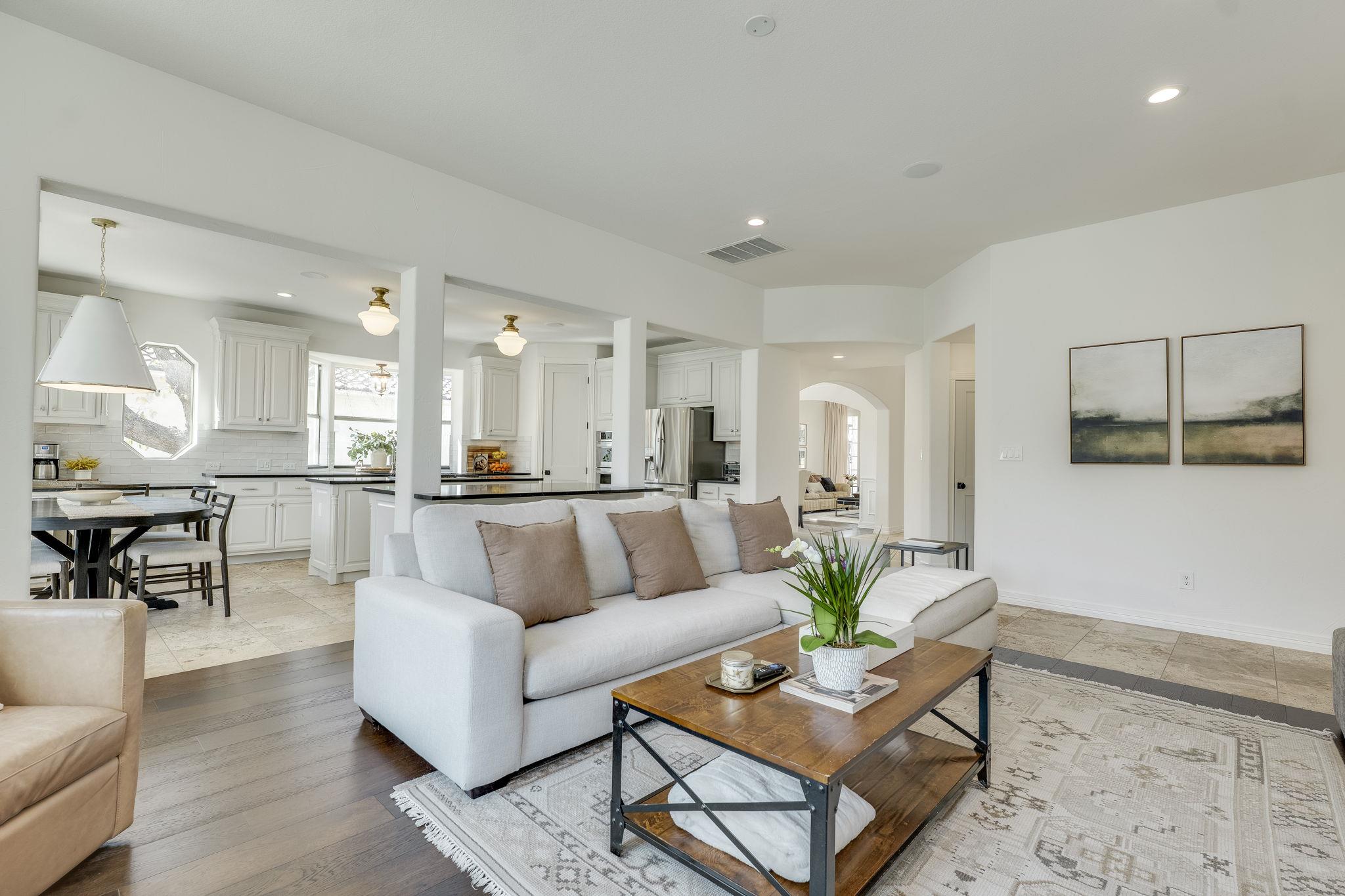 11801 Eagles Glen Dr, Austin, TX 78732