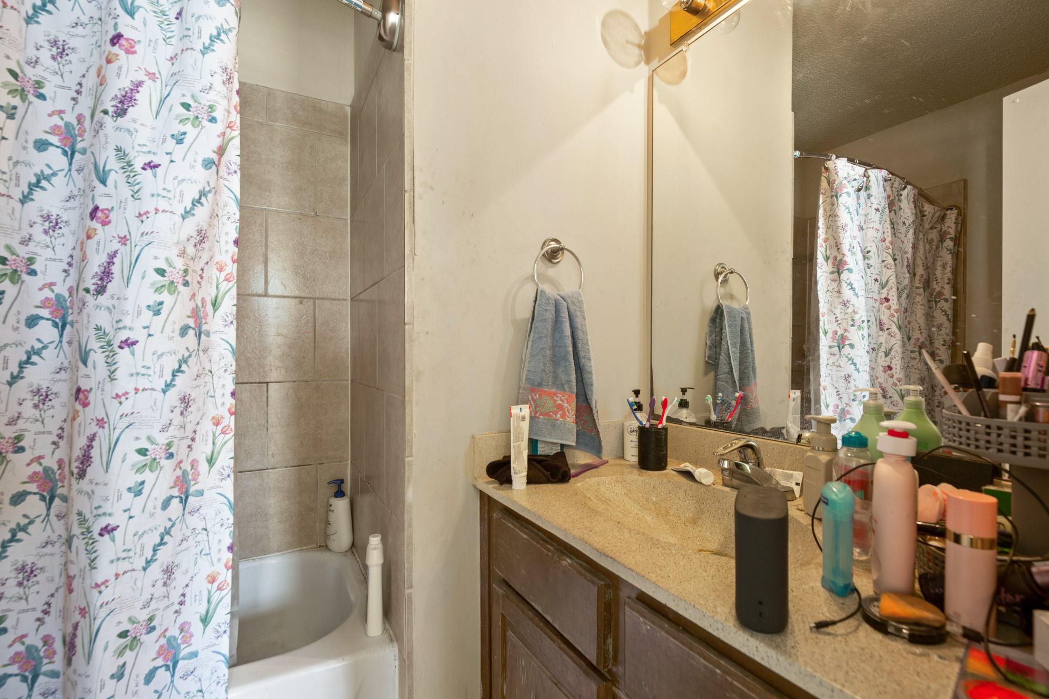 2216 San Gabriel St # 306, Austin, TX 78705