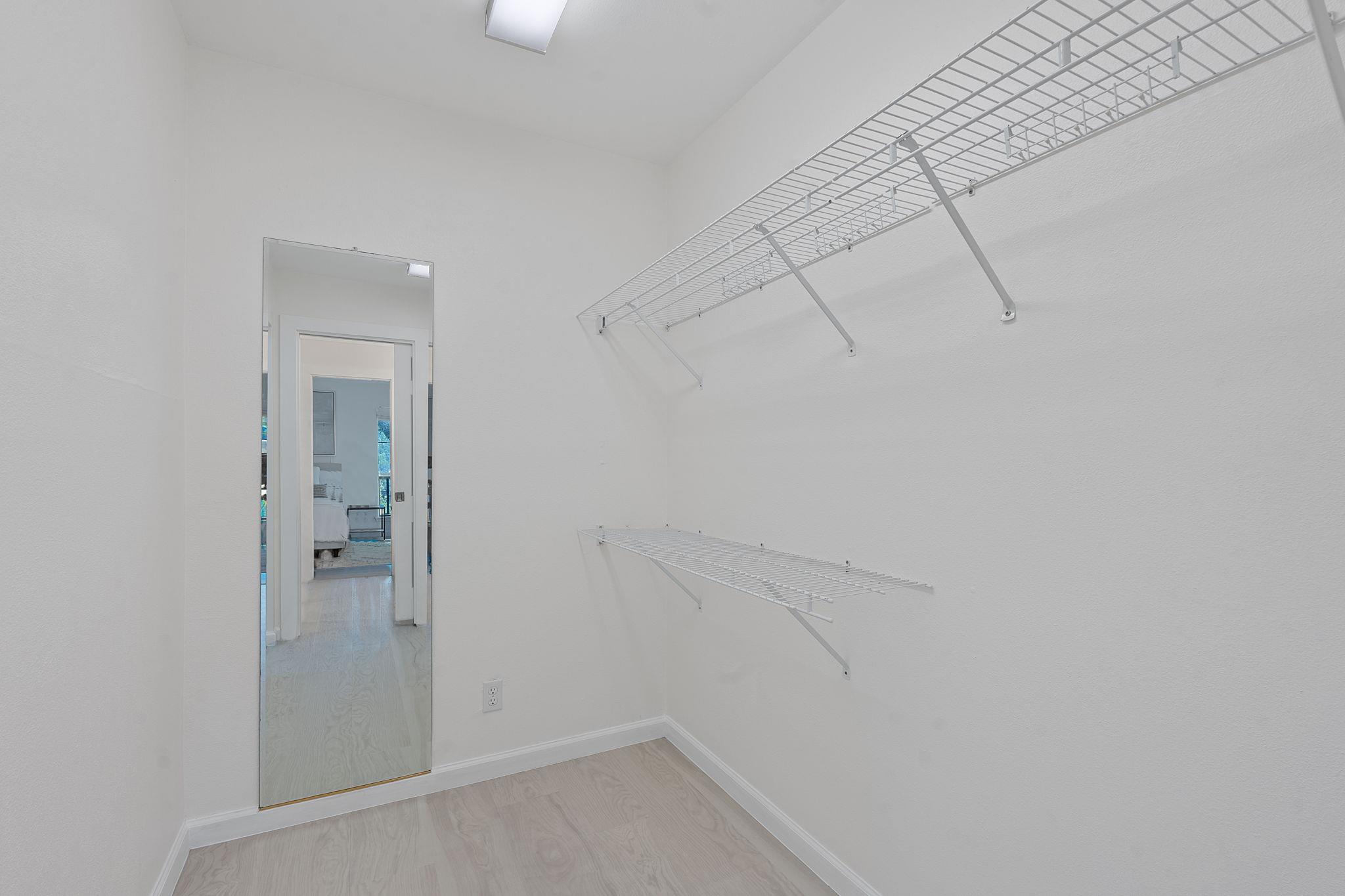 1821 Westlake Dr # 104, Austin, TX 78746