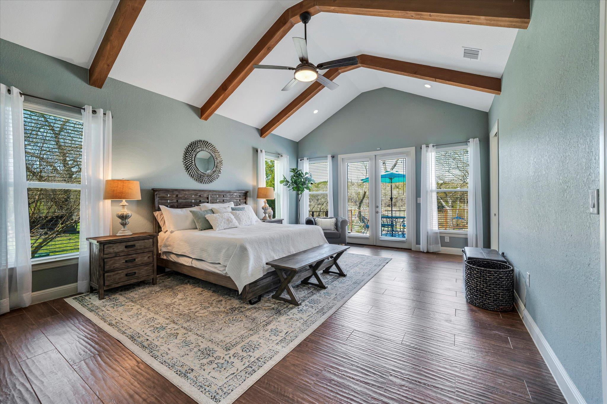 204 W BLANCO BEND Dr, Wimberley, TX 78676