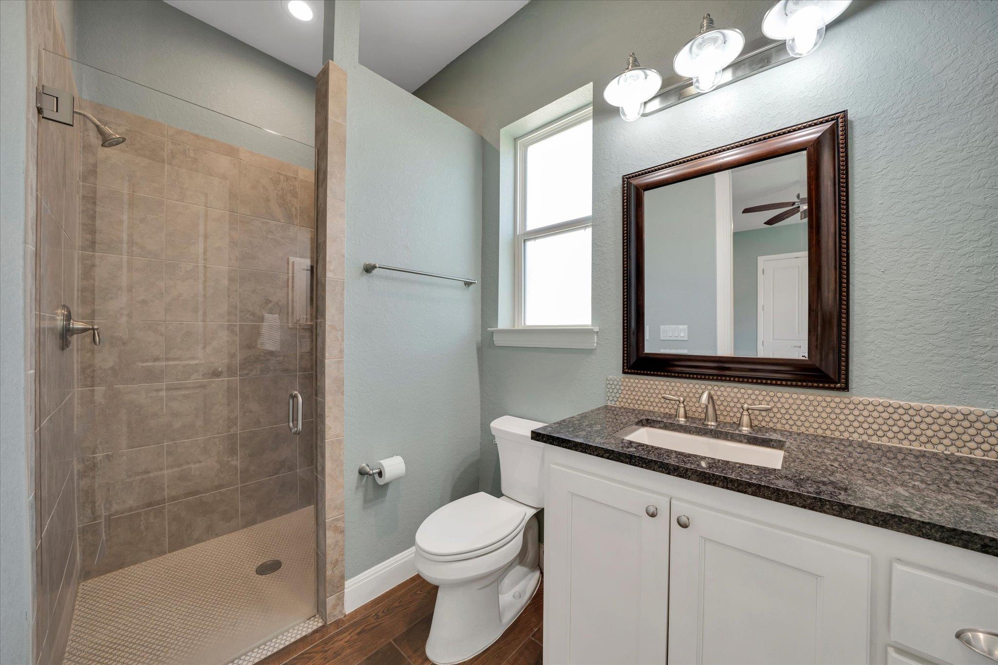 204 W BLANCO BEND Dr, Wimberley, TX 78676