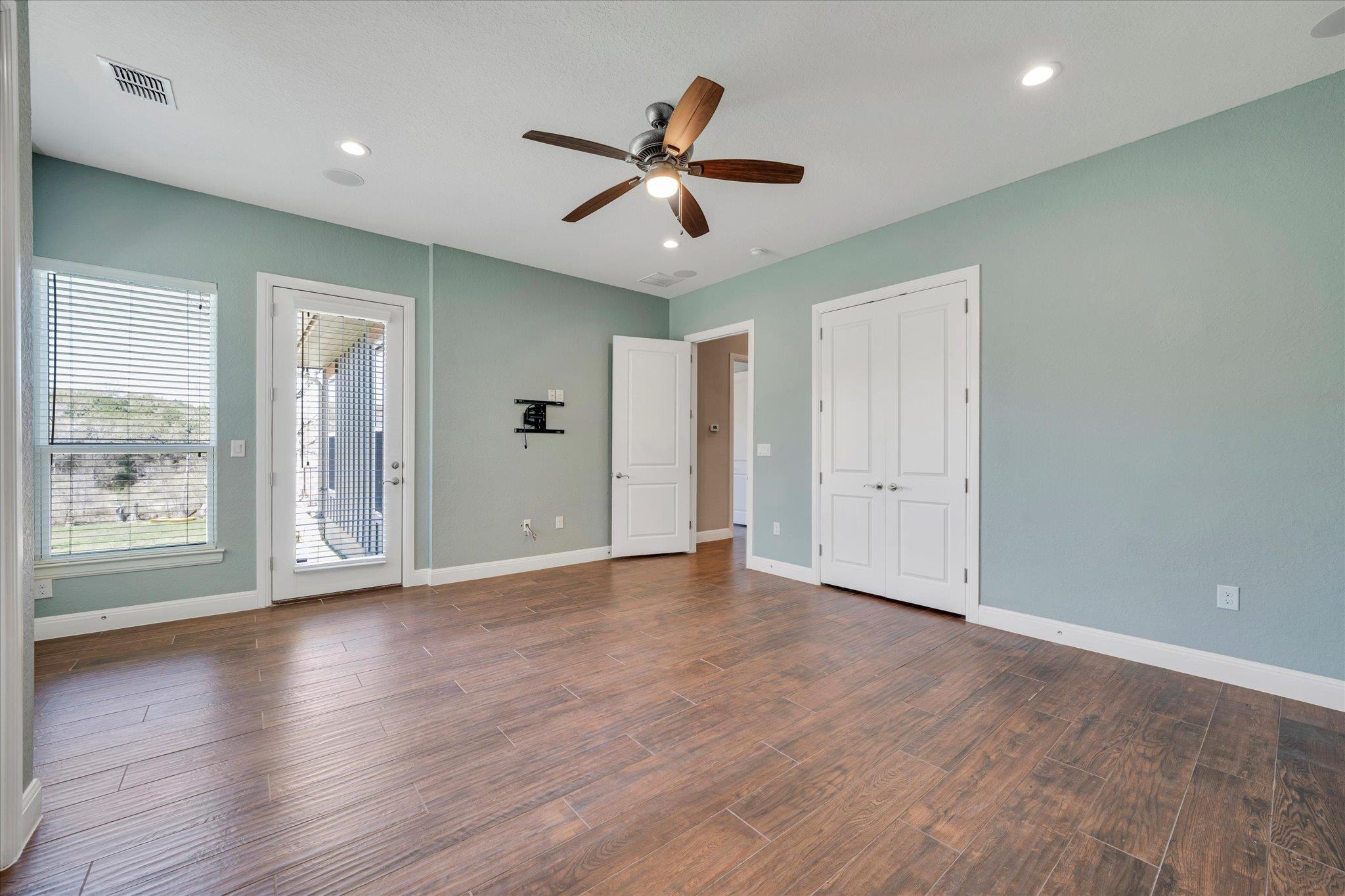 204 W BLANCO BEND Dr, Wimberley, TX 78676