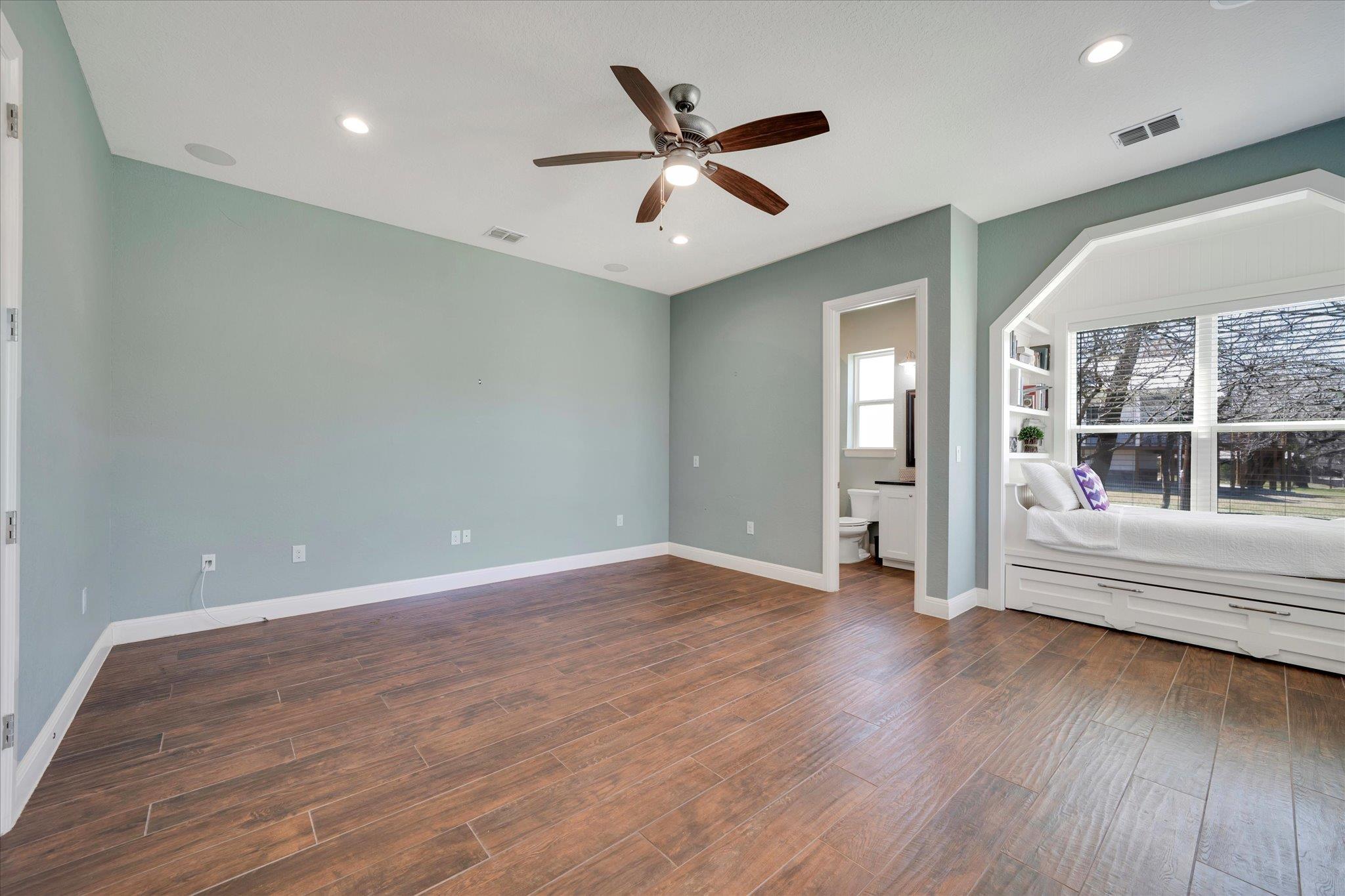 204 W BLANCO BEND Dr, Wimberley, TX 78676