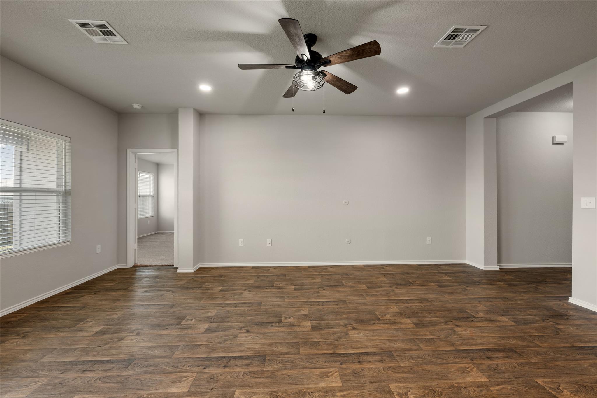 5725 Shanjia Dr, Austin, TX 78724