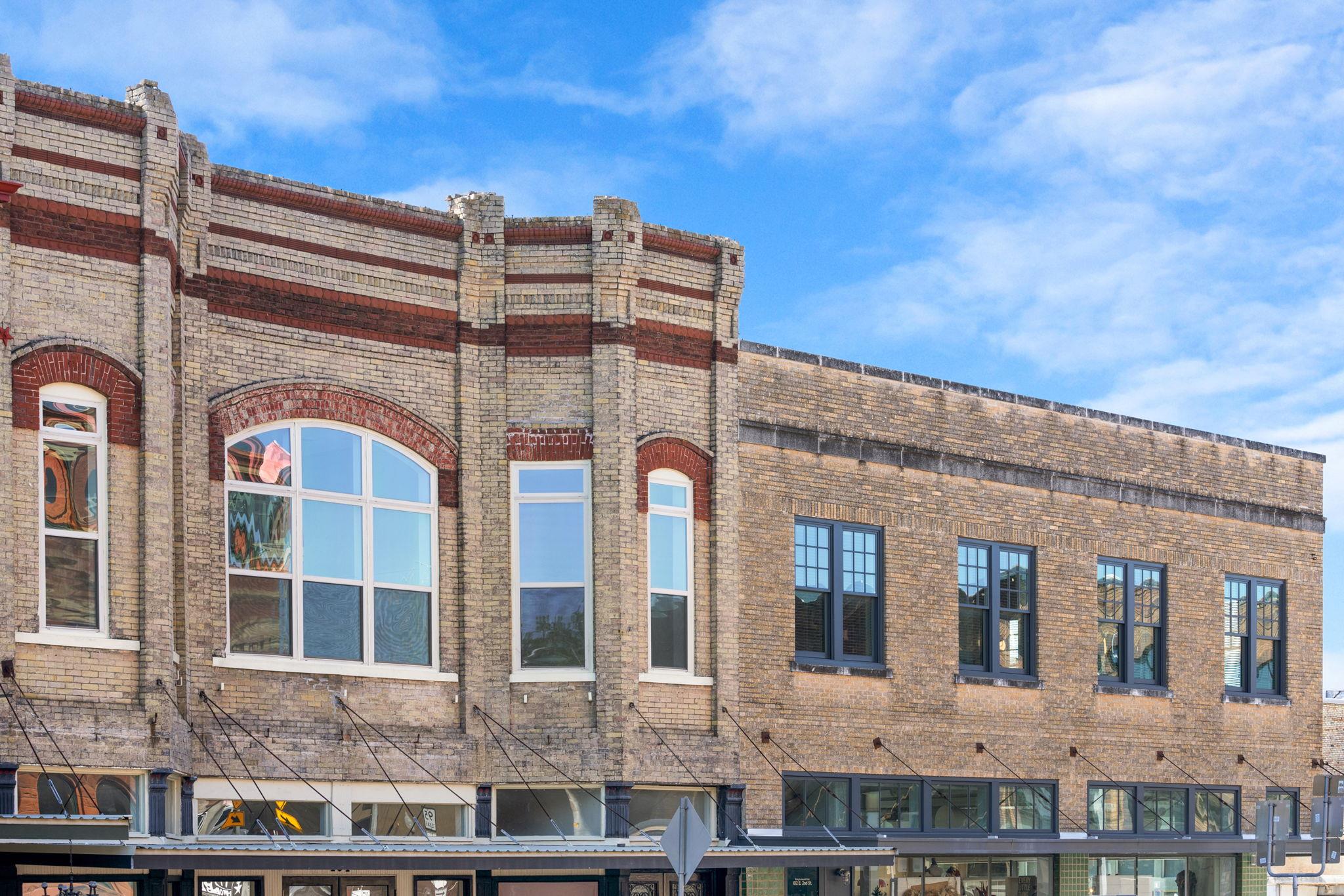 102 E 2nd St # 202, Taylor, TX 76574