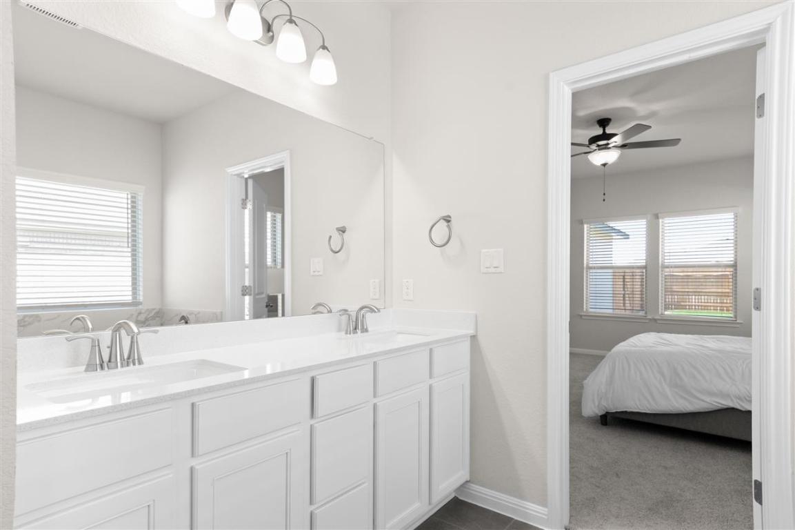 717 Paddock Ln, Georgetown, TX 78626