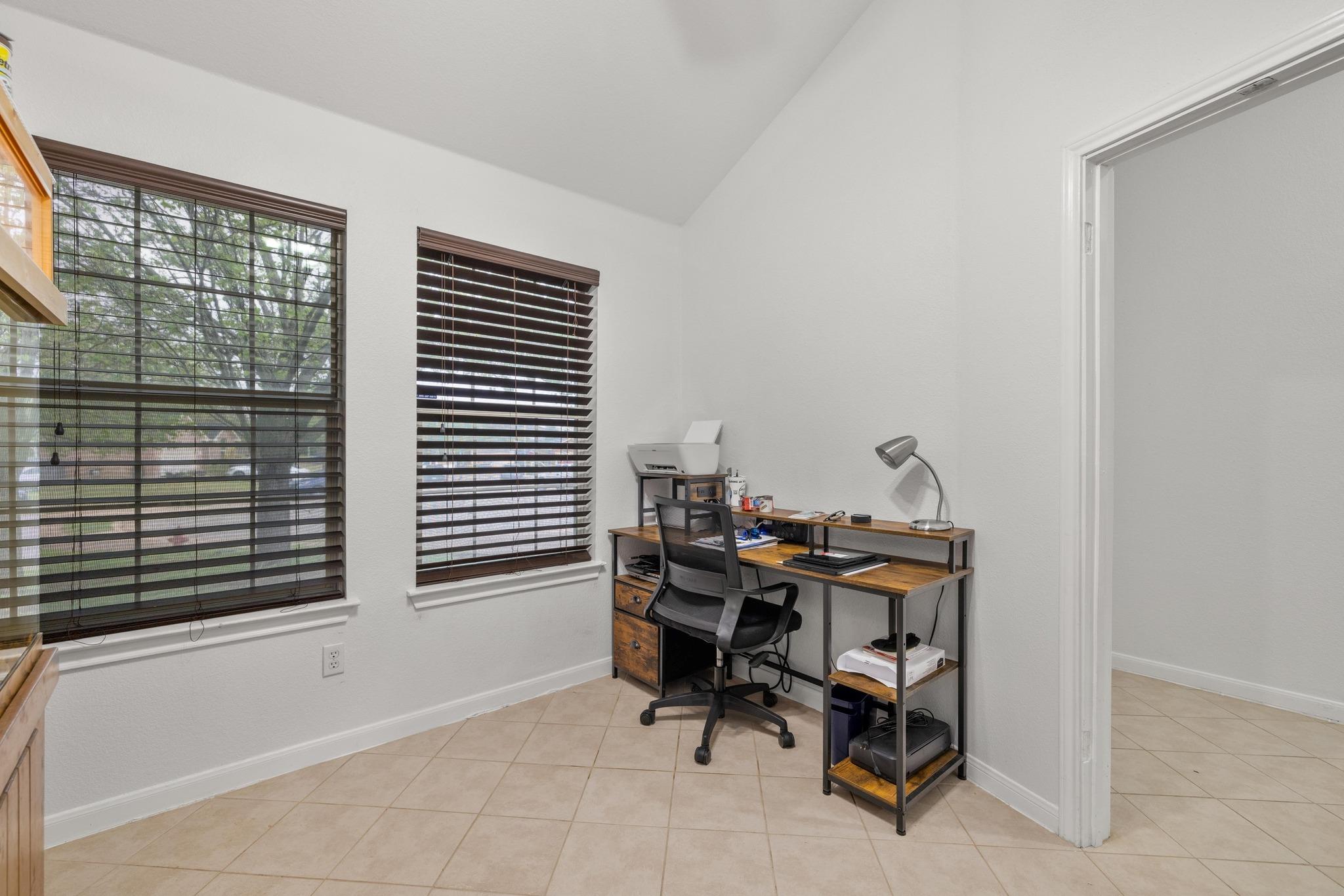 900 Rosemont Ct, Leander, TX 78641