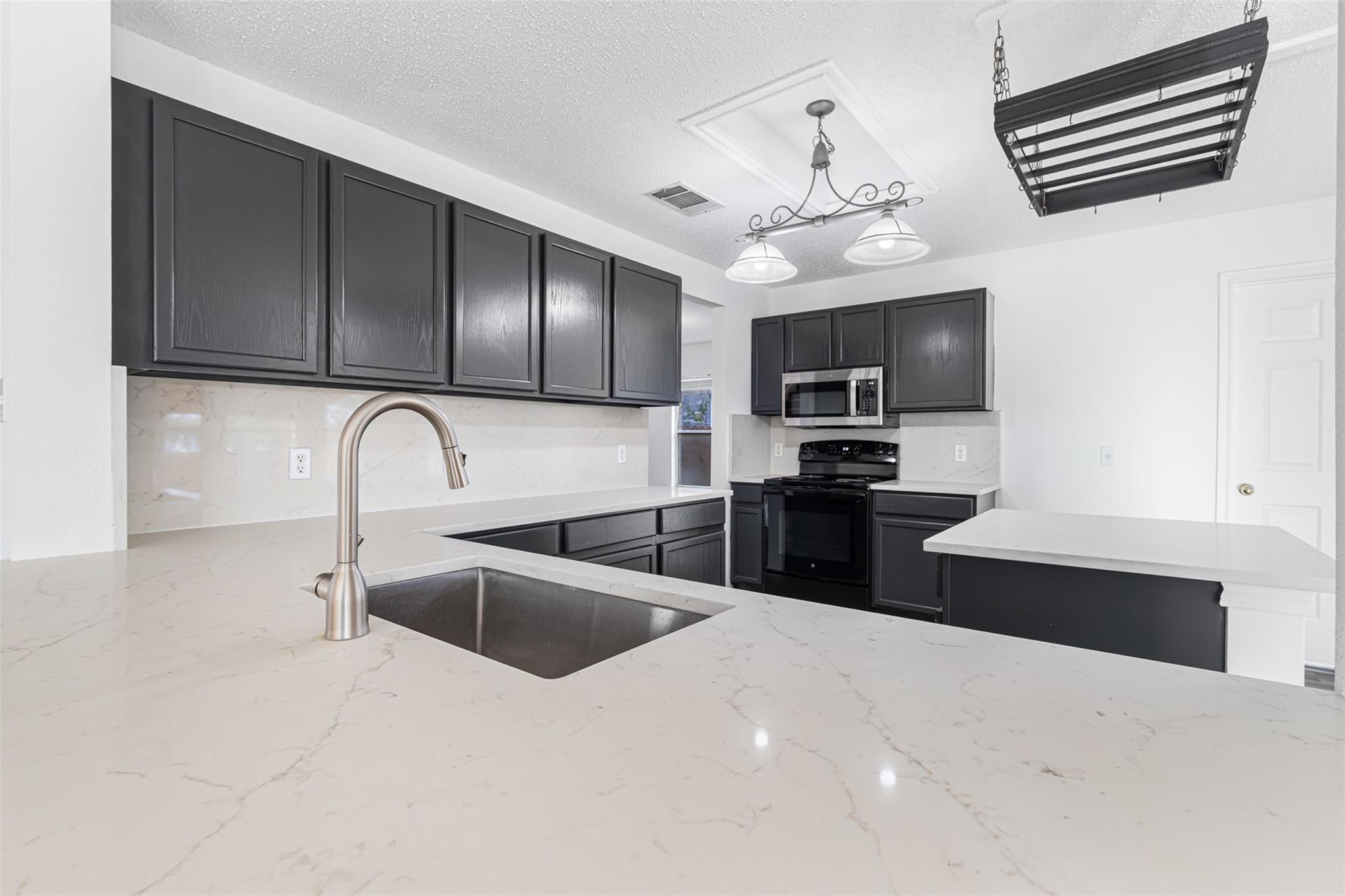 1910 N Marysol Trl, Cedar Park, TX 78613