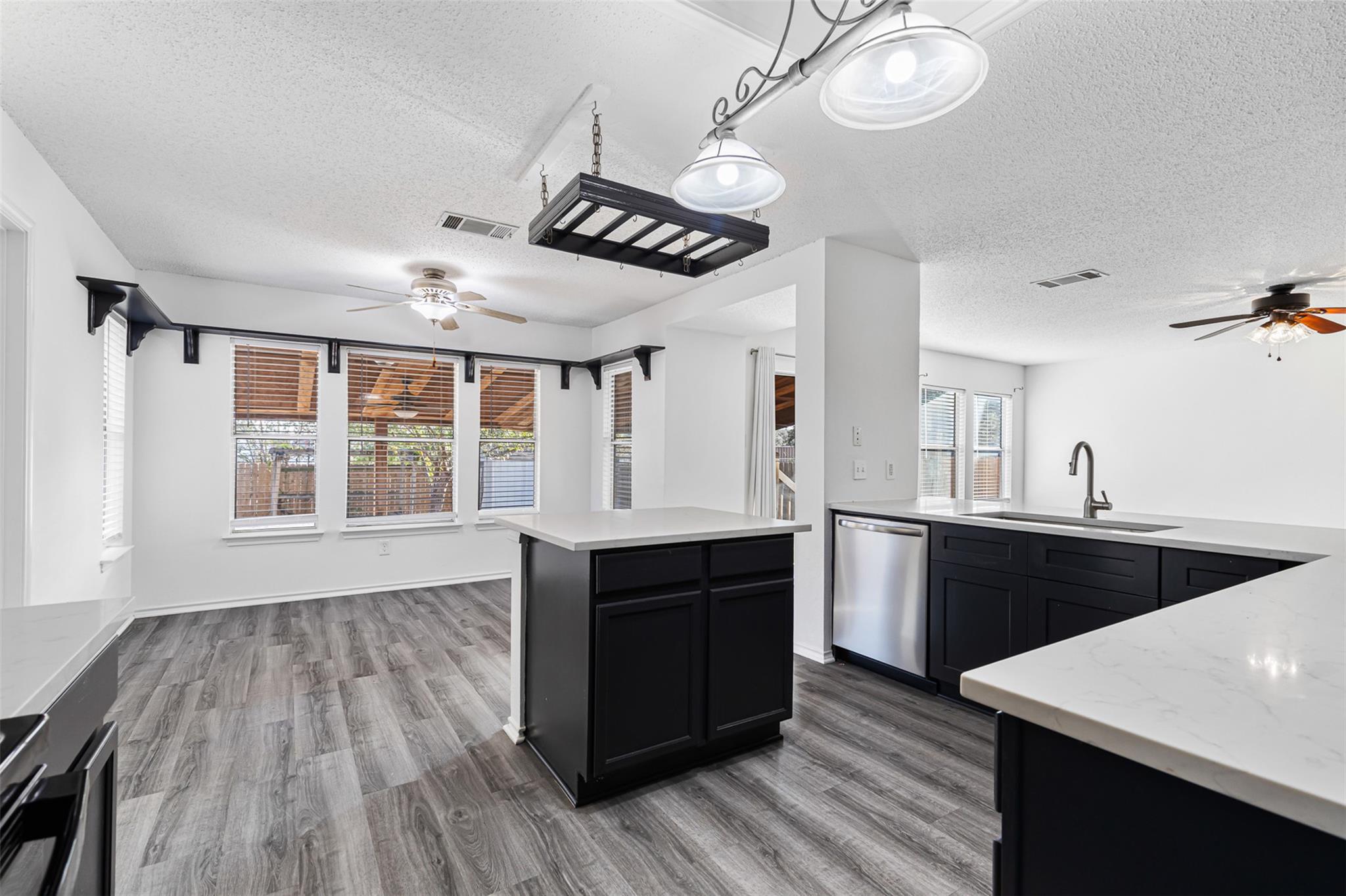 1910 N Marysol Trl, Cedar Park, TX 78613