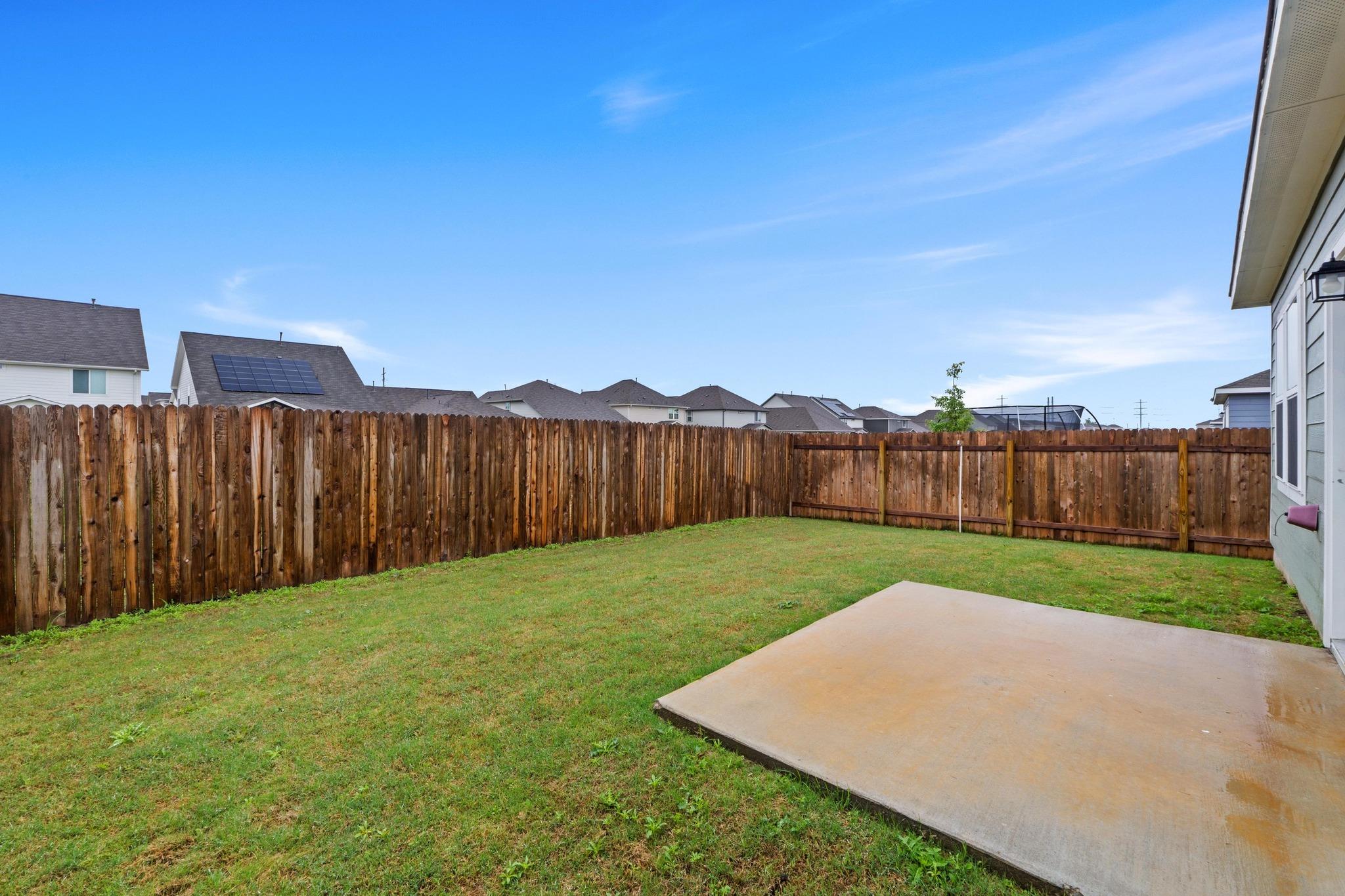 412 Gemsbok Rd, Hutto, TX 78634